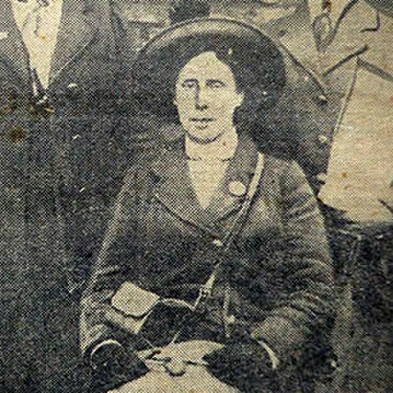 Portrait of Agnes Brown (1866–1943) – memorial page