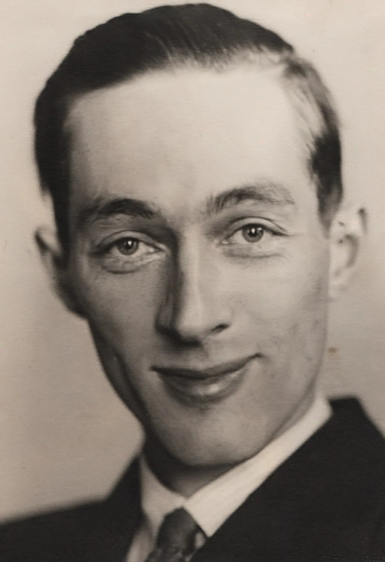 Portrait of Étienne Fuzellier (1908–1993) – memorial page