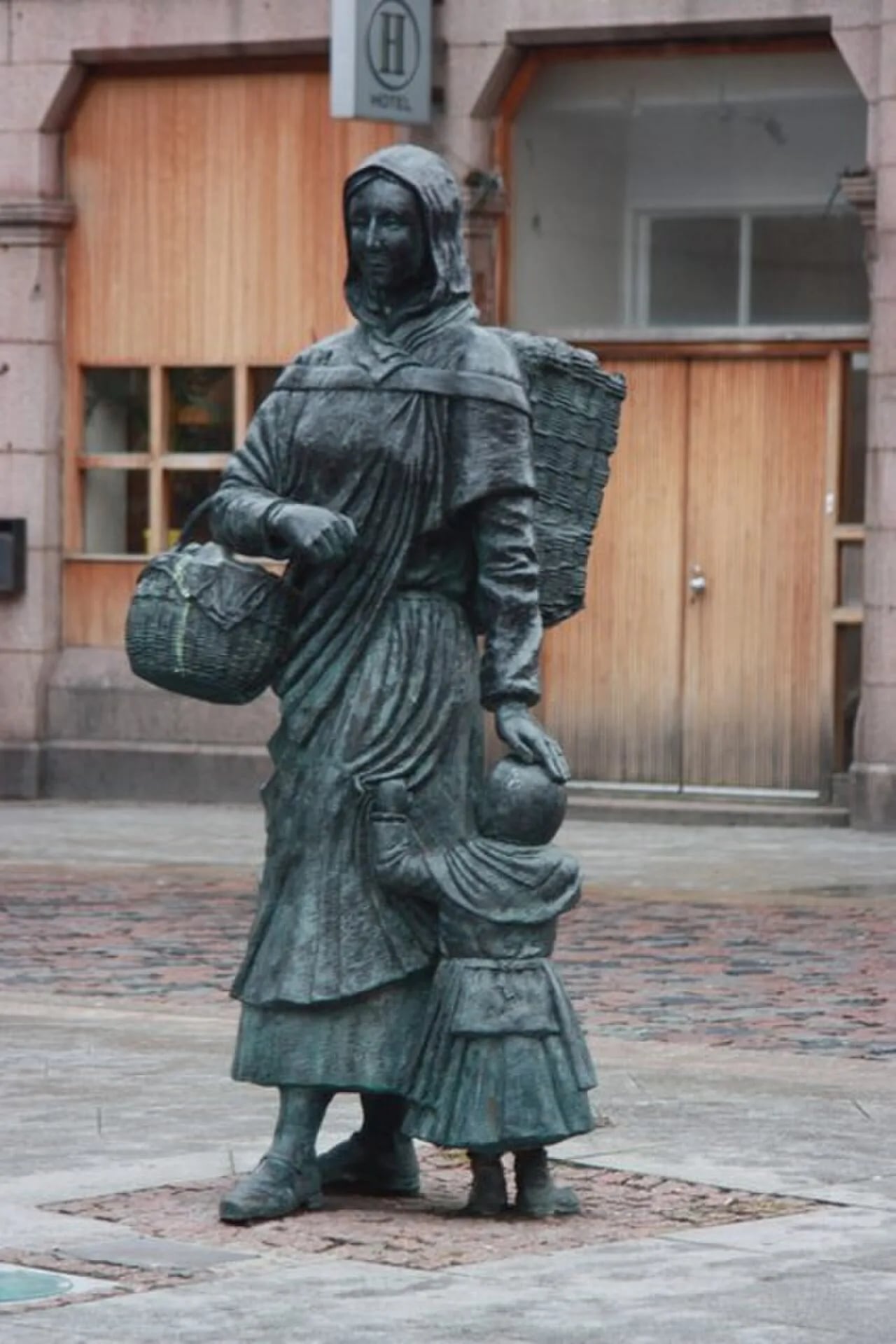 Portrait of Jessie Buchan (1848–1905) – memorial page