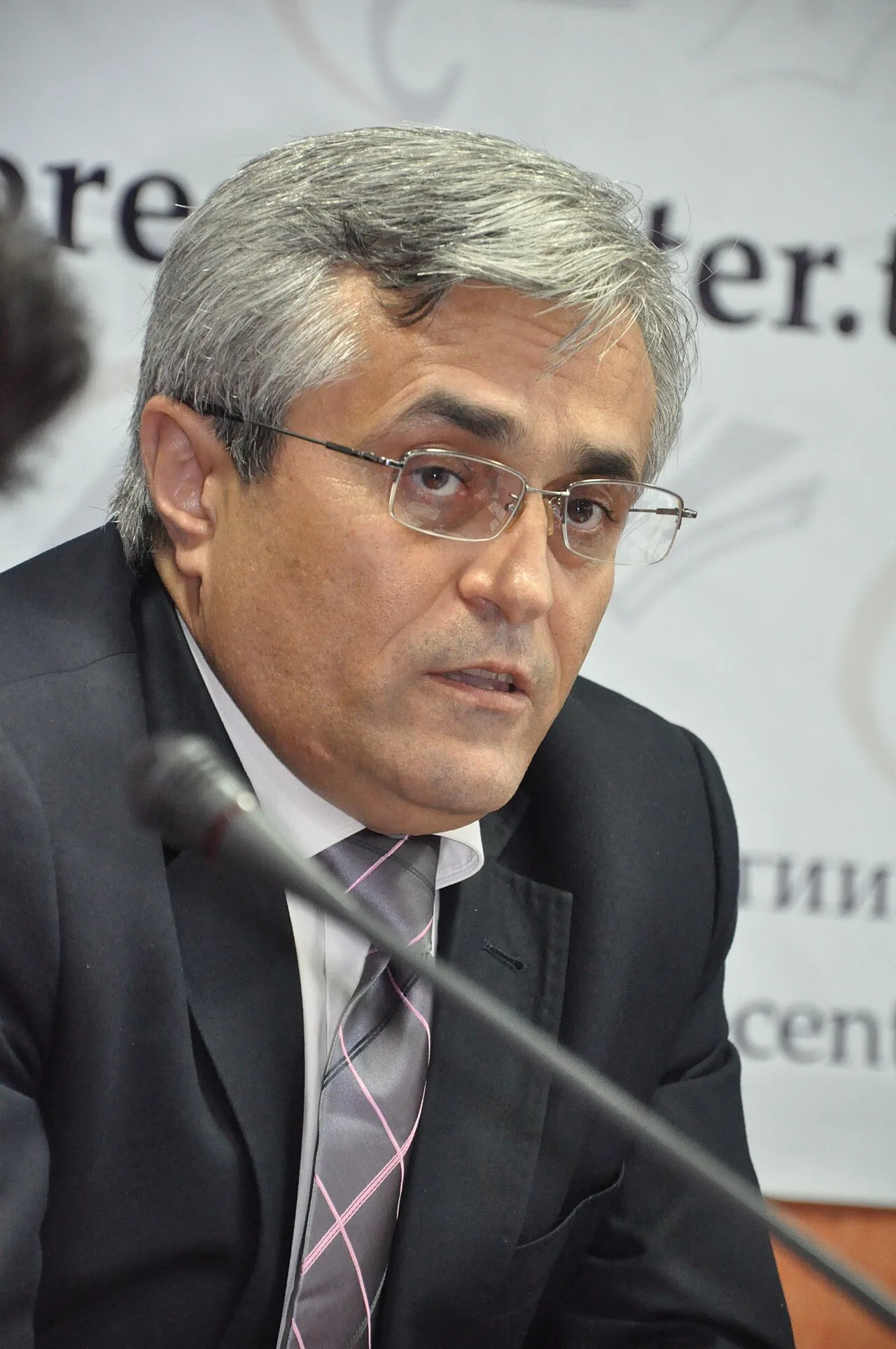 Porträt von Soukhrob Charipov (1963–2015) – Gedenkseite