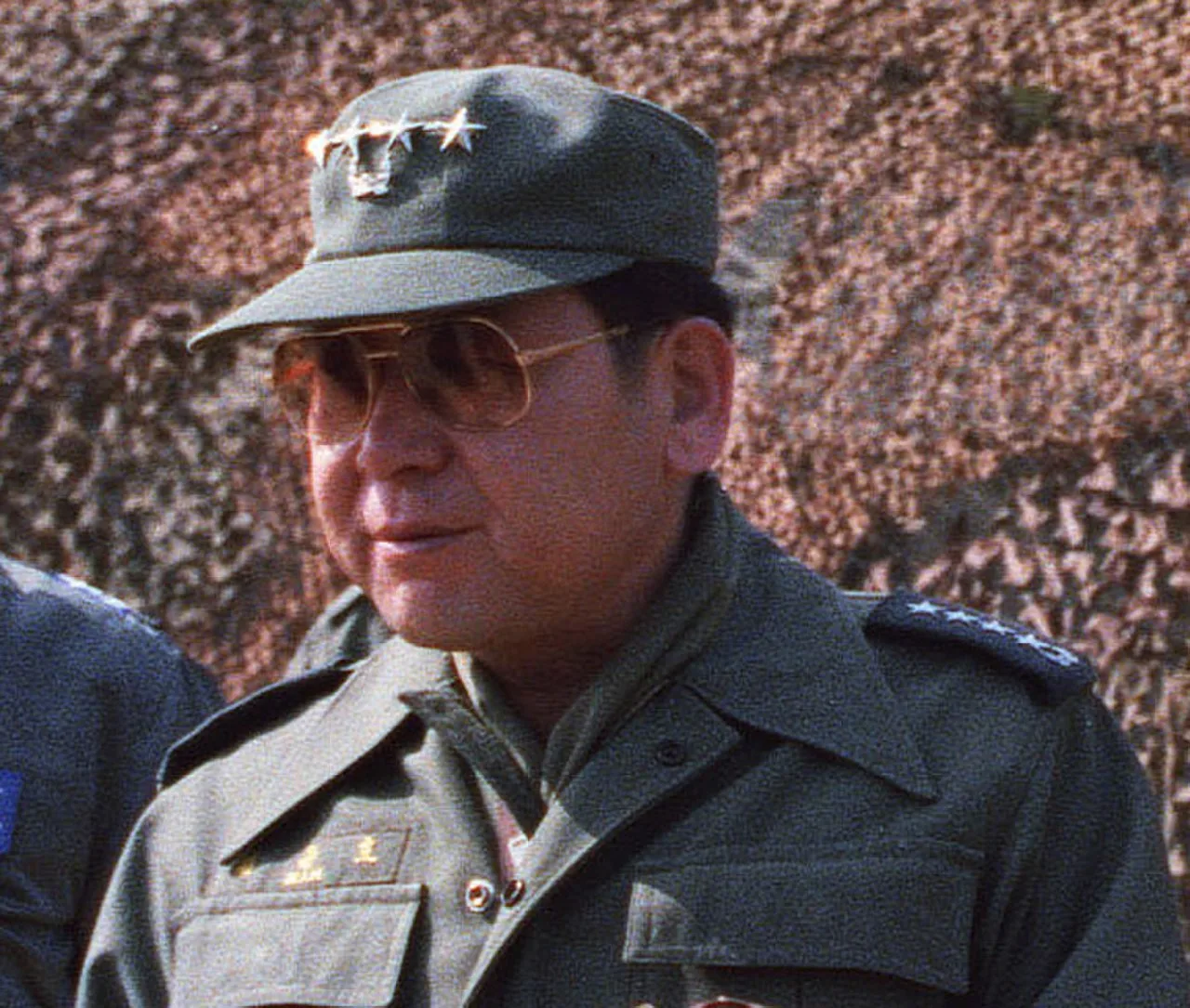 Portrait of Kim Yoon-ho (1930–2013) – memorial page