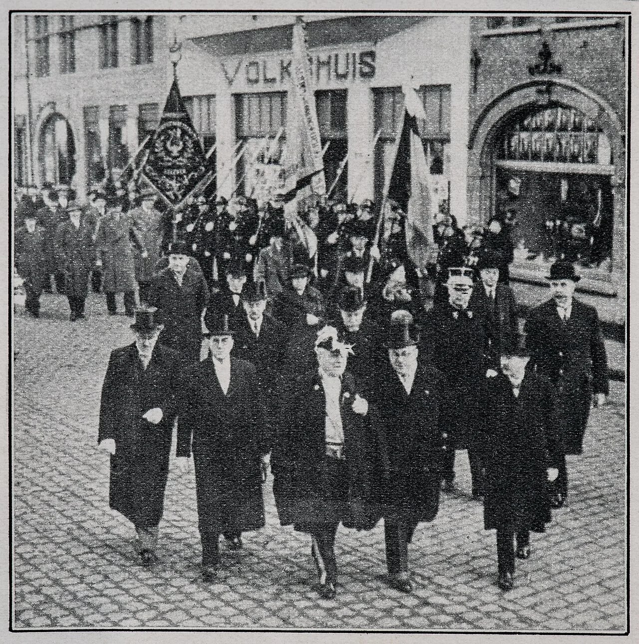 Porträt von Charles Van de Walle (1878–1946) – Gedenkseite