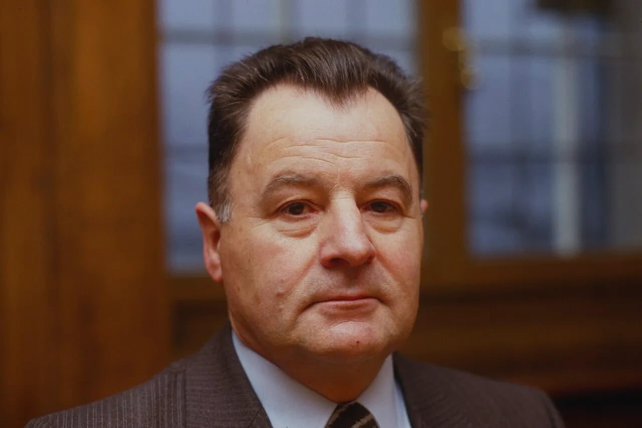 Porträt von Hans Ueli Hohl (1929–2020) – Gedenkseite