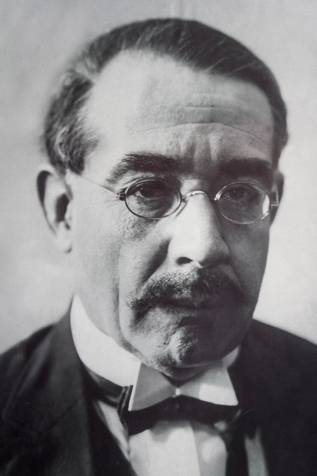 Portrait of Leopoldo Lugones (1874–1938) – memorial page