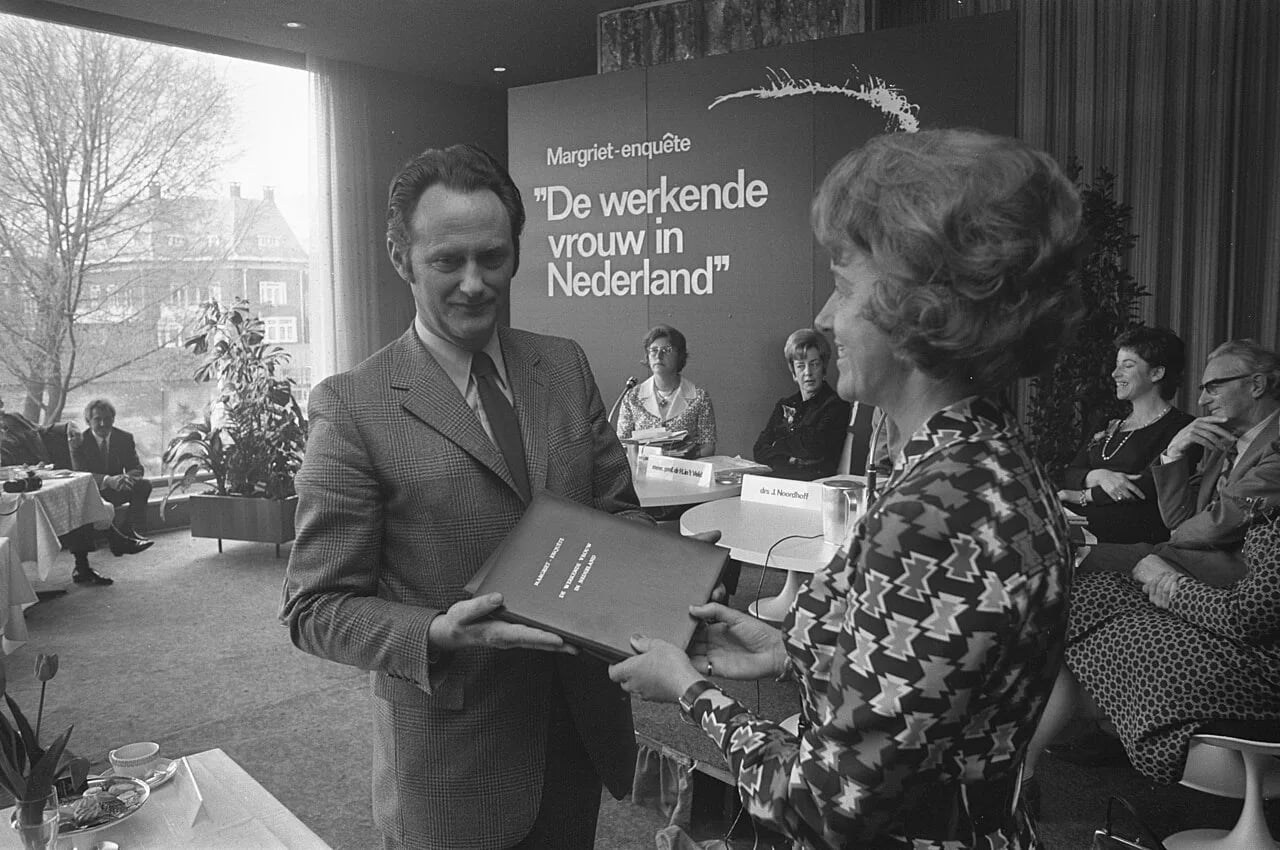 Portrait of Hanny van den Horst (1924–2008) – memorial page
