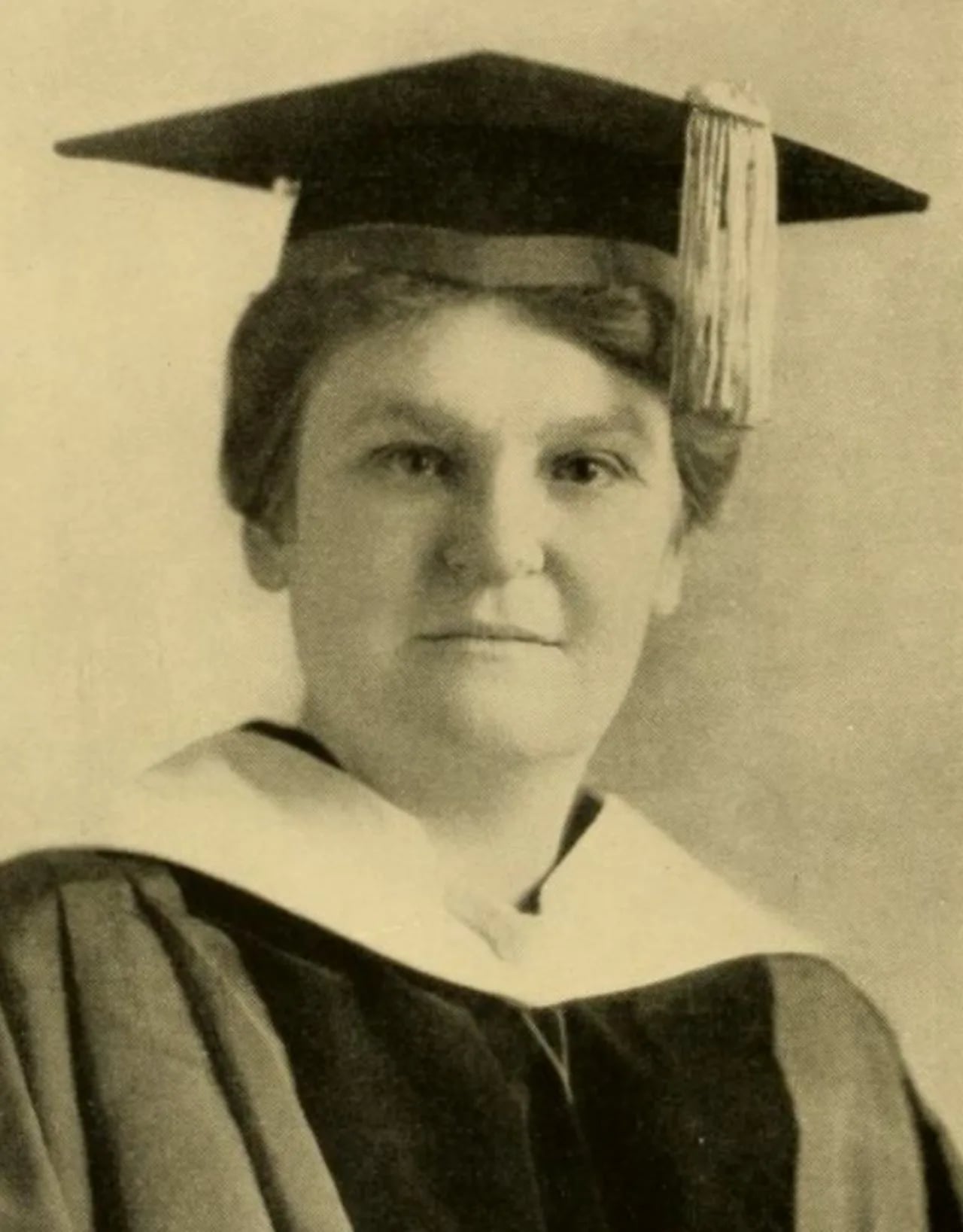 Porträt von Emilie Watts McVea (1867–1928) – Gedenkseite