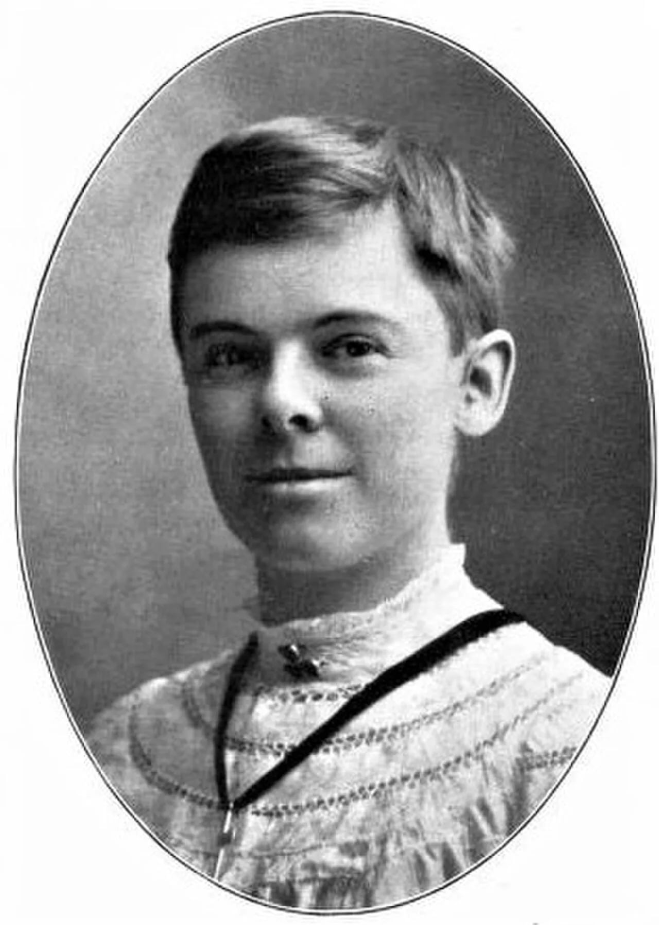 Portrait of Norah M. Holland (1876–1925) – memorial page