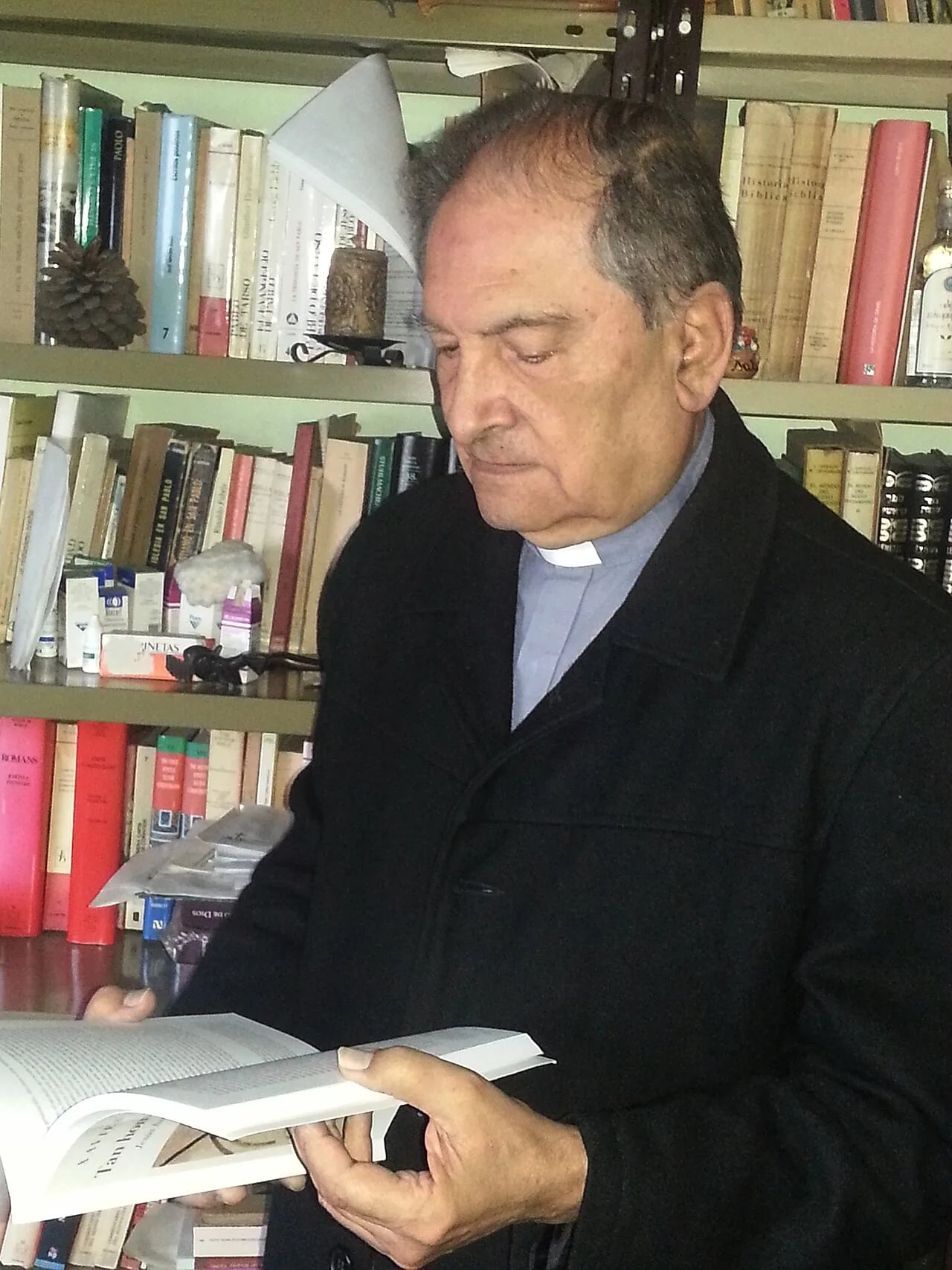 Porträt von Luis H. Rivas (1933–2022) – Gedenkseite