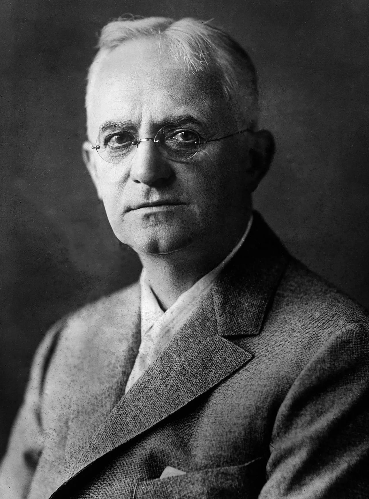 Portrait of George Eastman (1854–1932) – memorial page