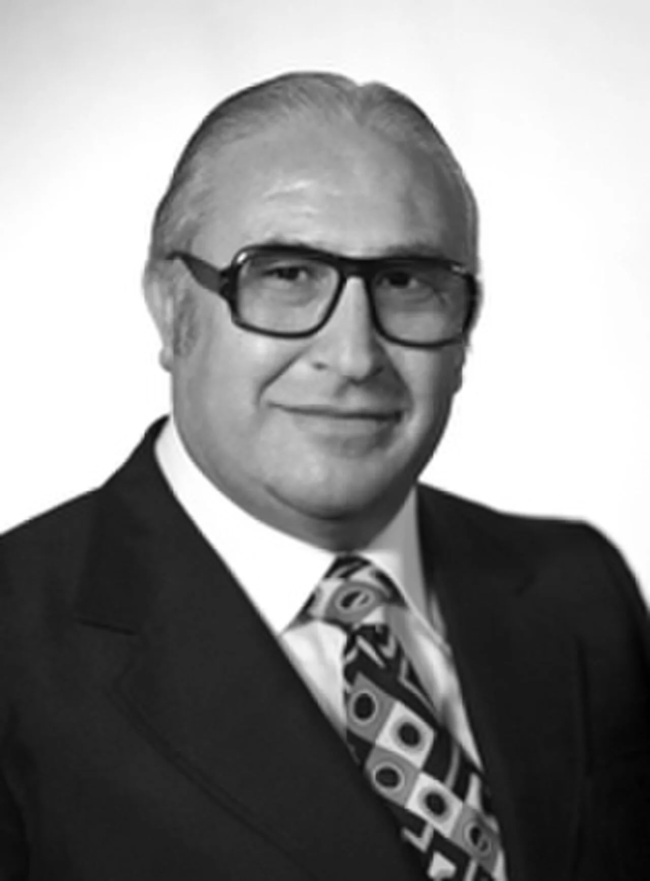 Portrait of Francesco Di Nicola (1923–2015) – memorial page