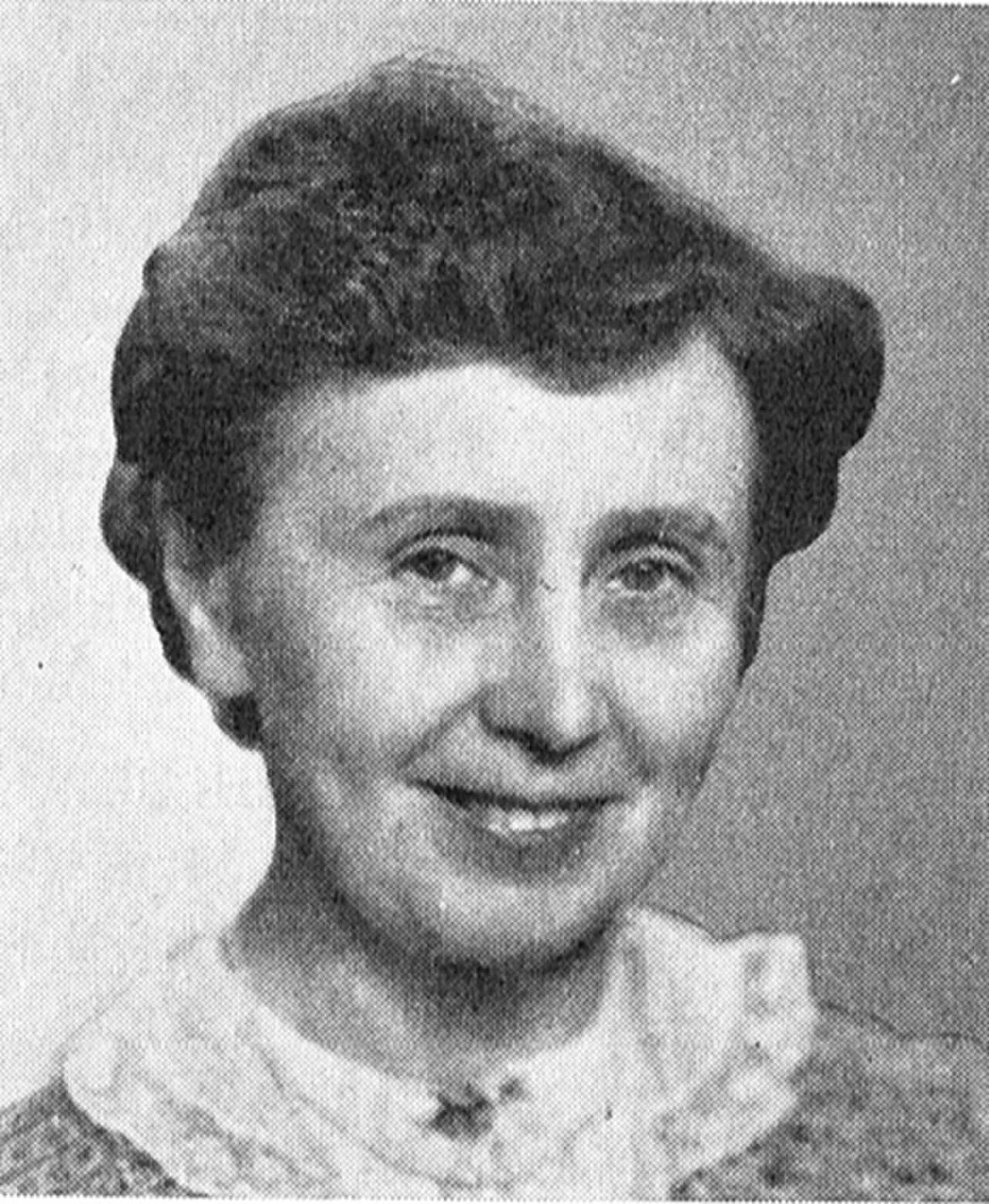 Portrait of Grafin Astri Douglas (1883–1976) – memorial page