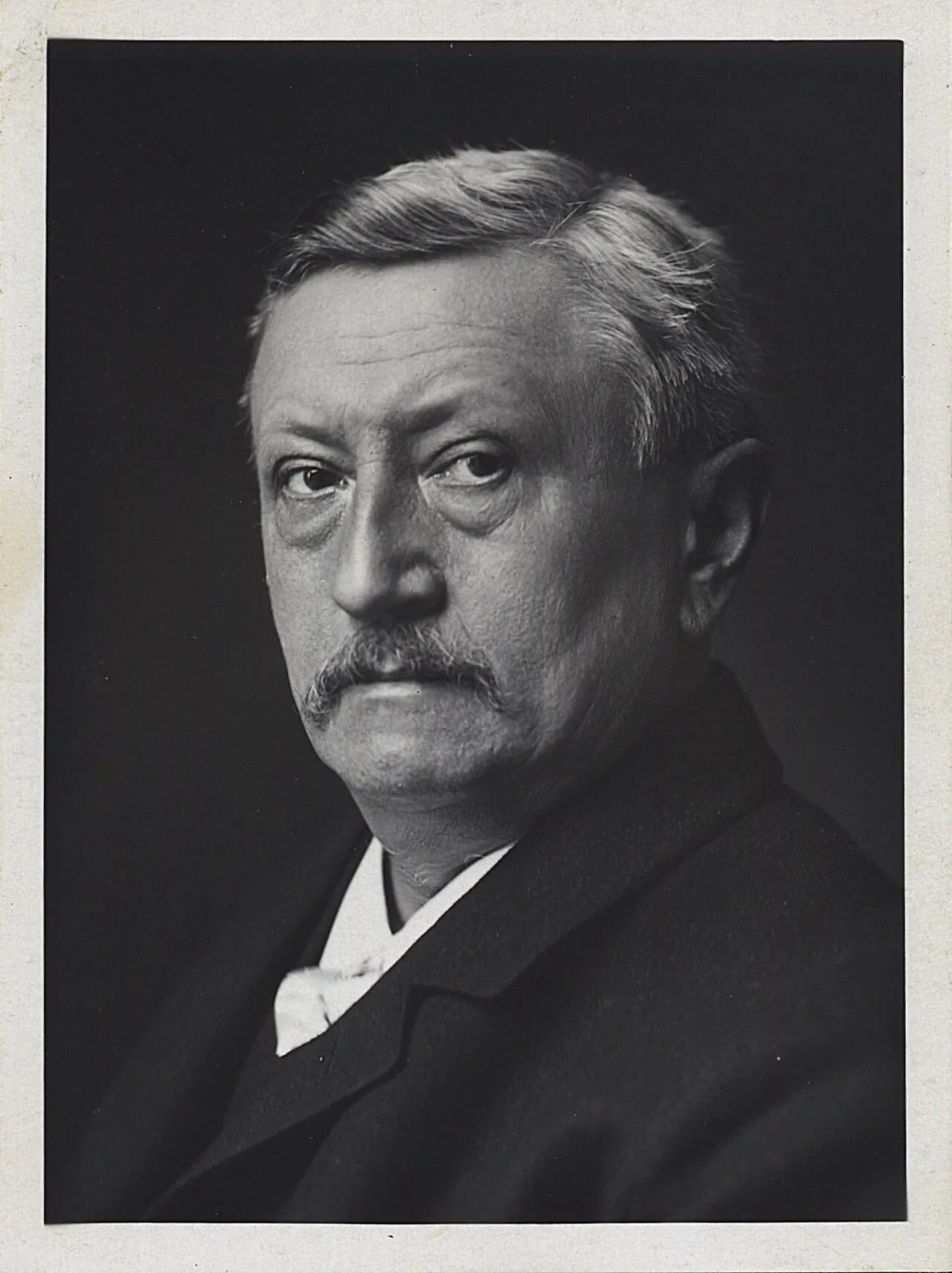 Porträt von Carl Hartwich (1851–1917) – Gedenkseite