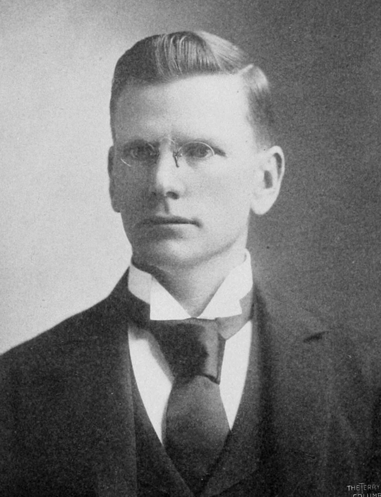 Porträt von Marion De Vries (1865–1939) – Gedenkseite