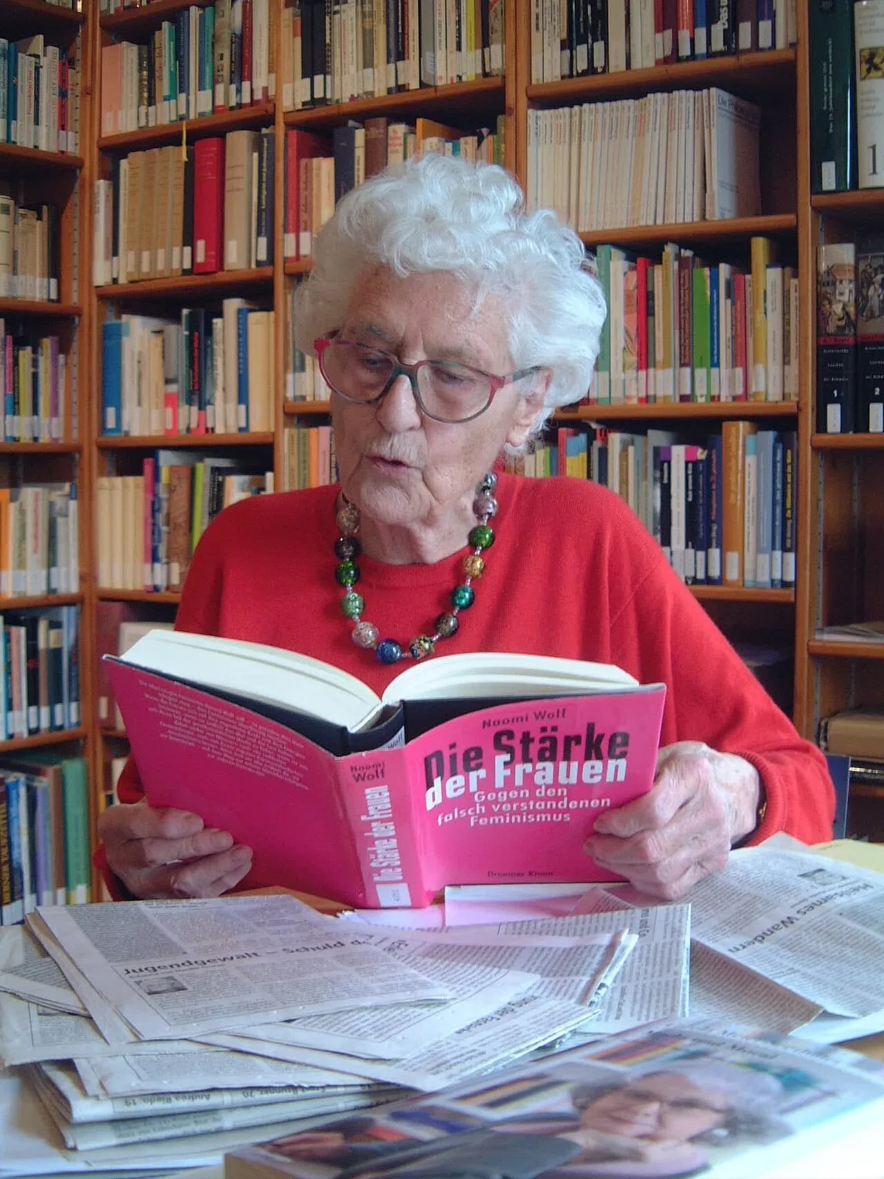 Porträt von Marthe Gosteli (1917–2017) – Gedenkseite