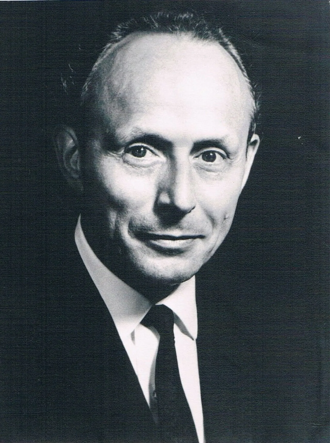 Porträt von Martin J. Hillenbrand (1915–2005) – Gedenkseite