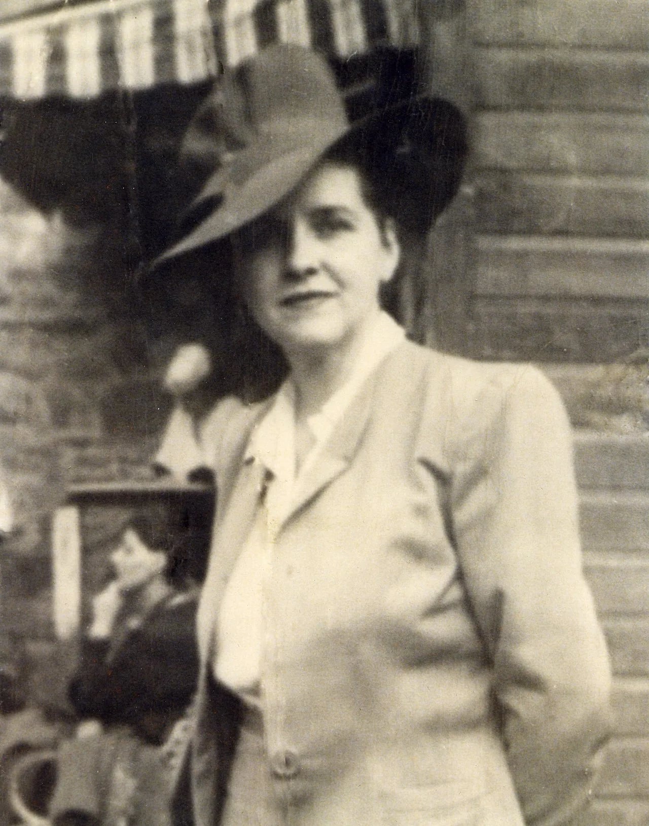 Porträt von Mary Chase (1907–1981) – Gedenkseite