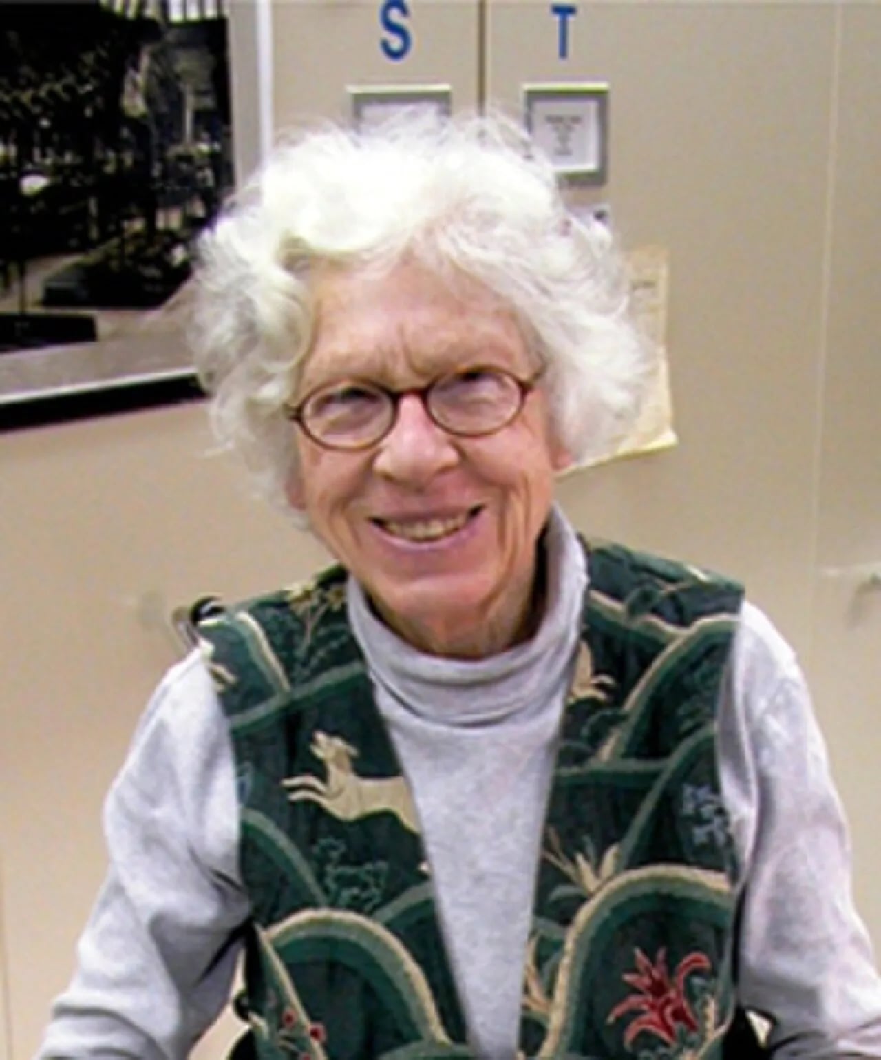 Portrait of Mary R. Dawson (1931–2020) – memorial page
