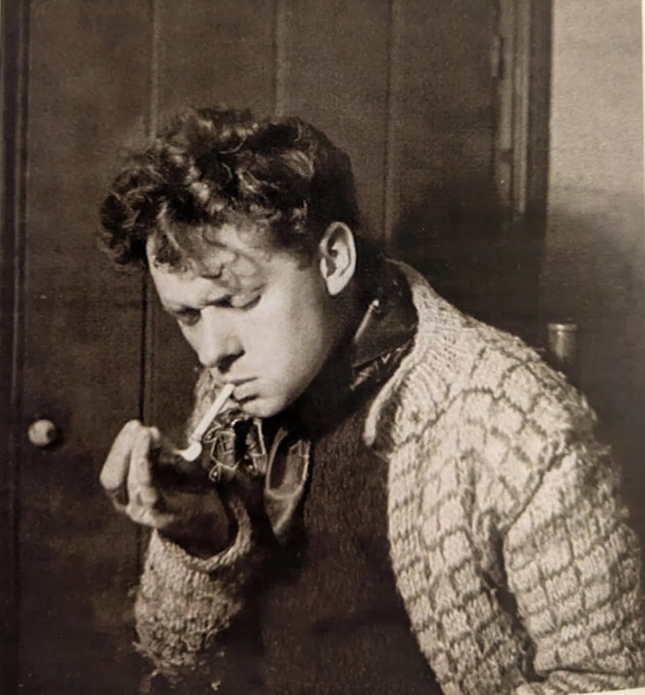 Portrait of Dylan Thomas (1914–1953) – memorial page