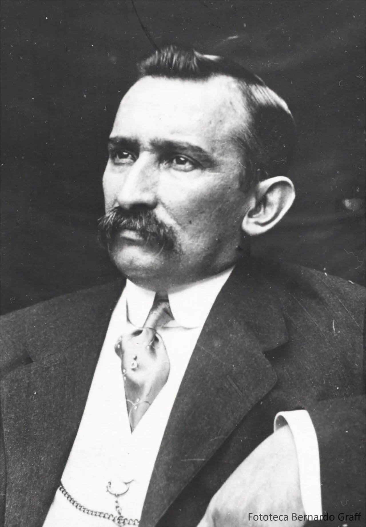 Porträt von Evaristo Pérez Virasoro (1870–1950) – Gedenkseite