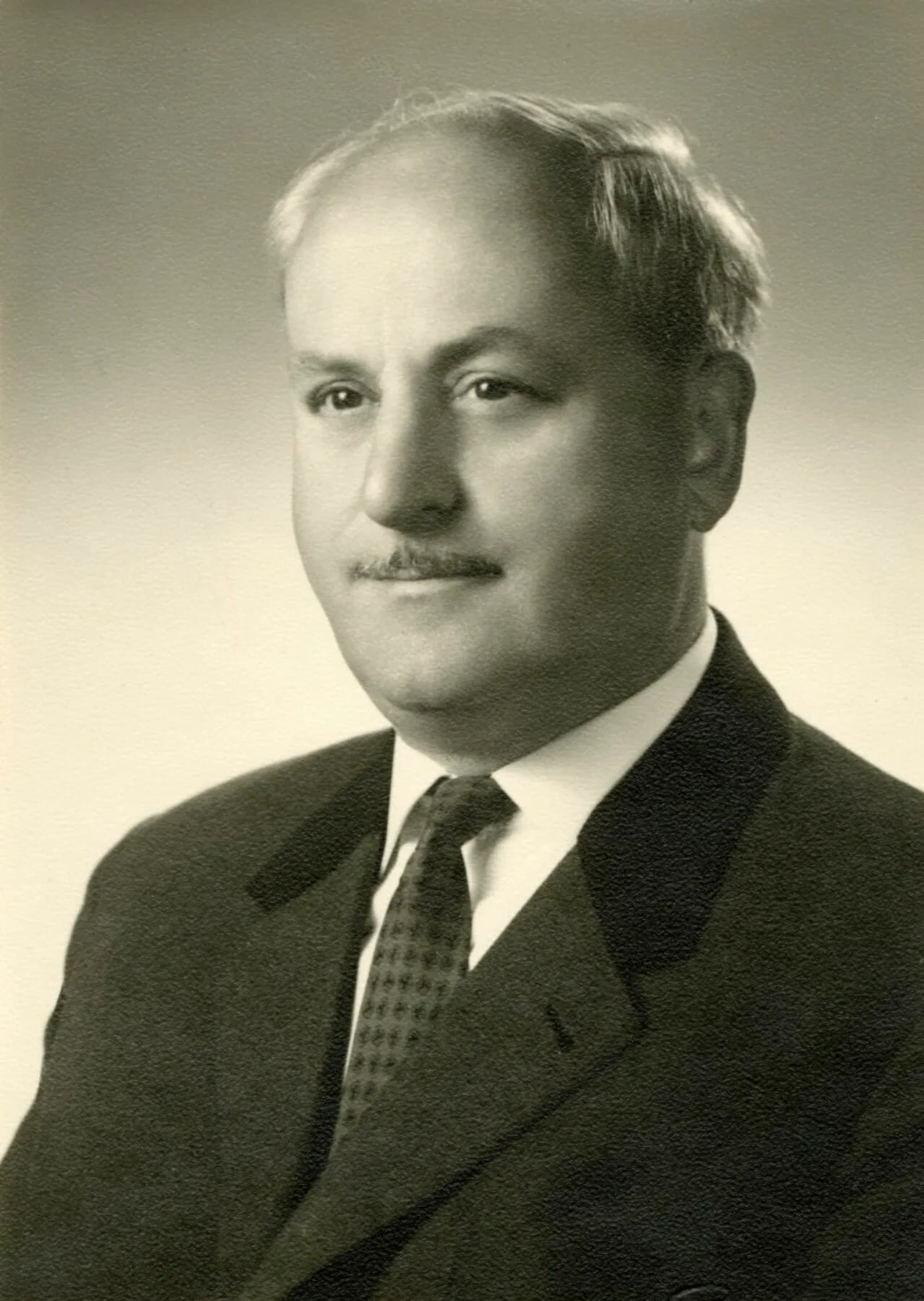 Portrait of Max Dasch (1903–1977) – memorial page
