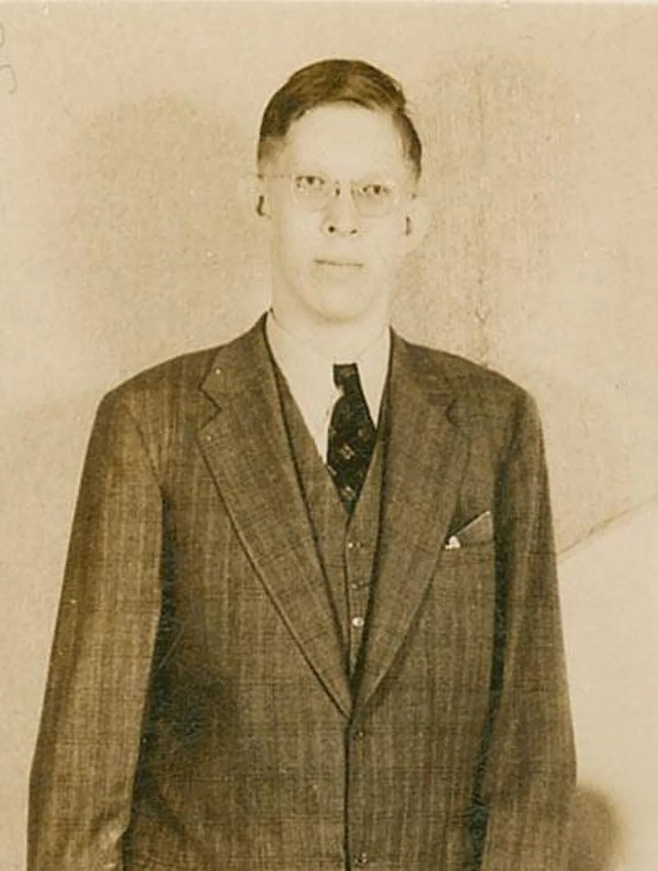 Portrait of Robert Wadlow (1918–1940) – memorial page