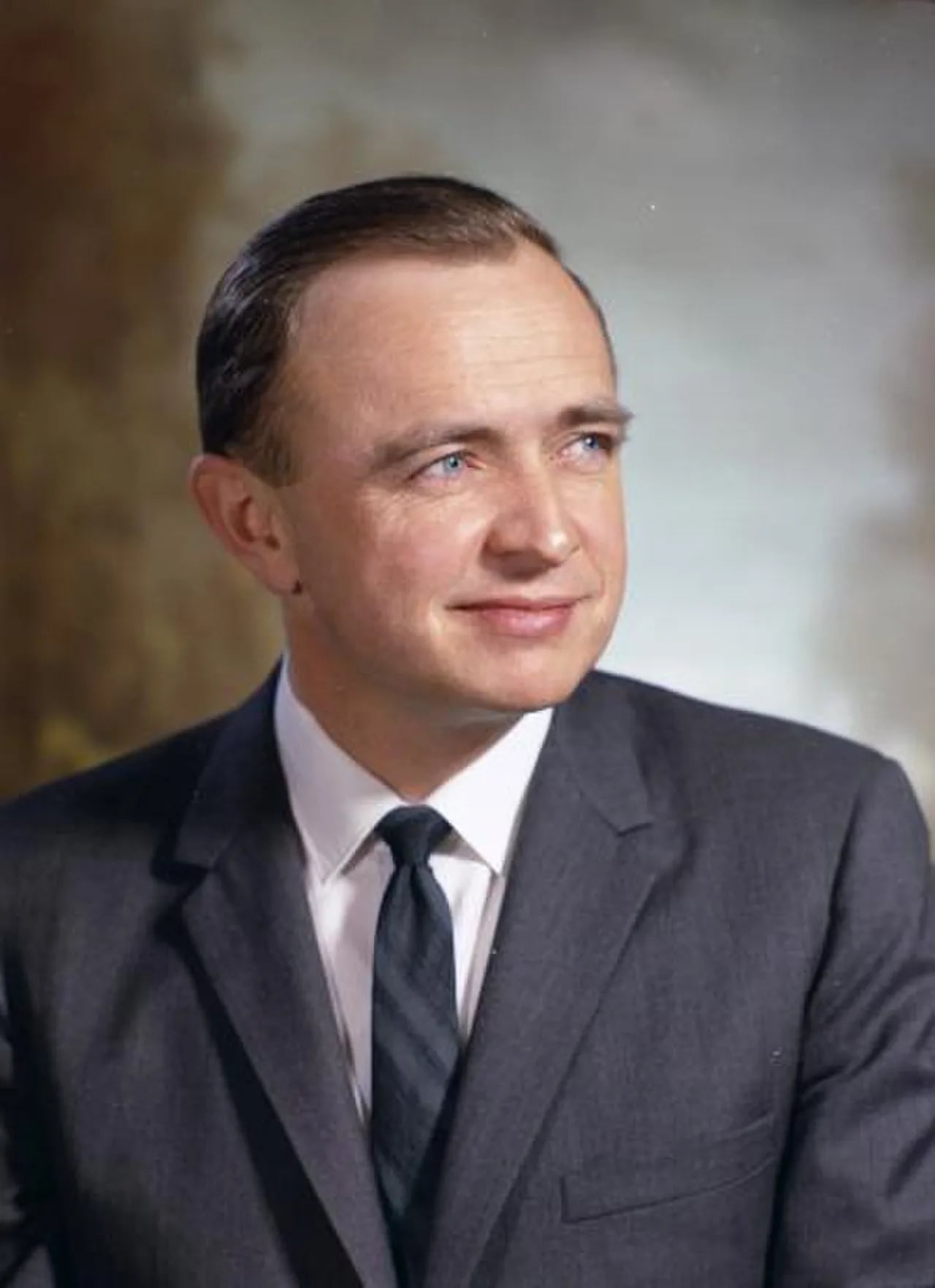 Portrait of James A. Andersen (1924–2022) – memorial page
