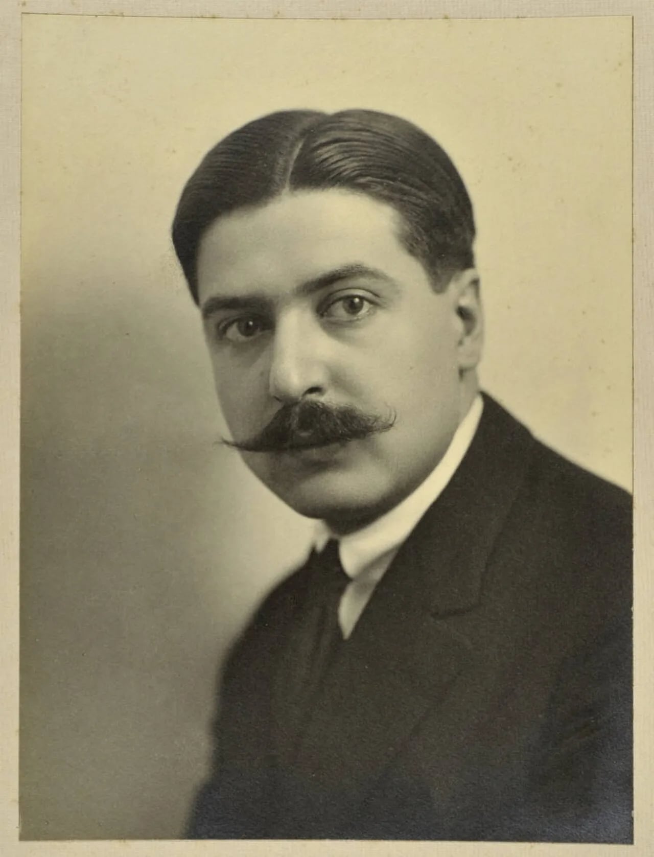 Portrait of Eduardo Granados Gal (1894–1928) – memorial page