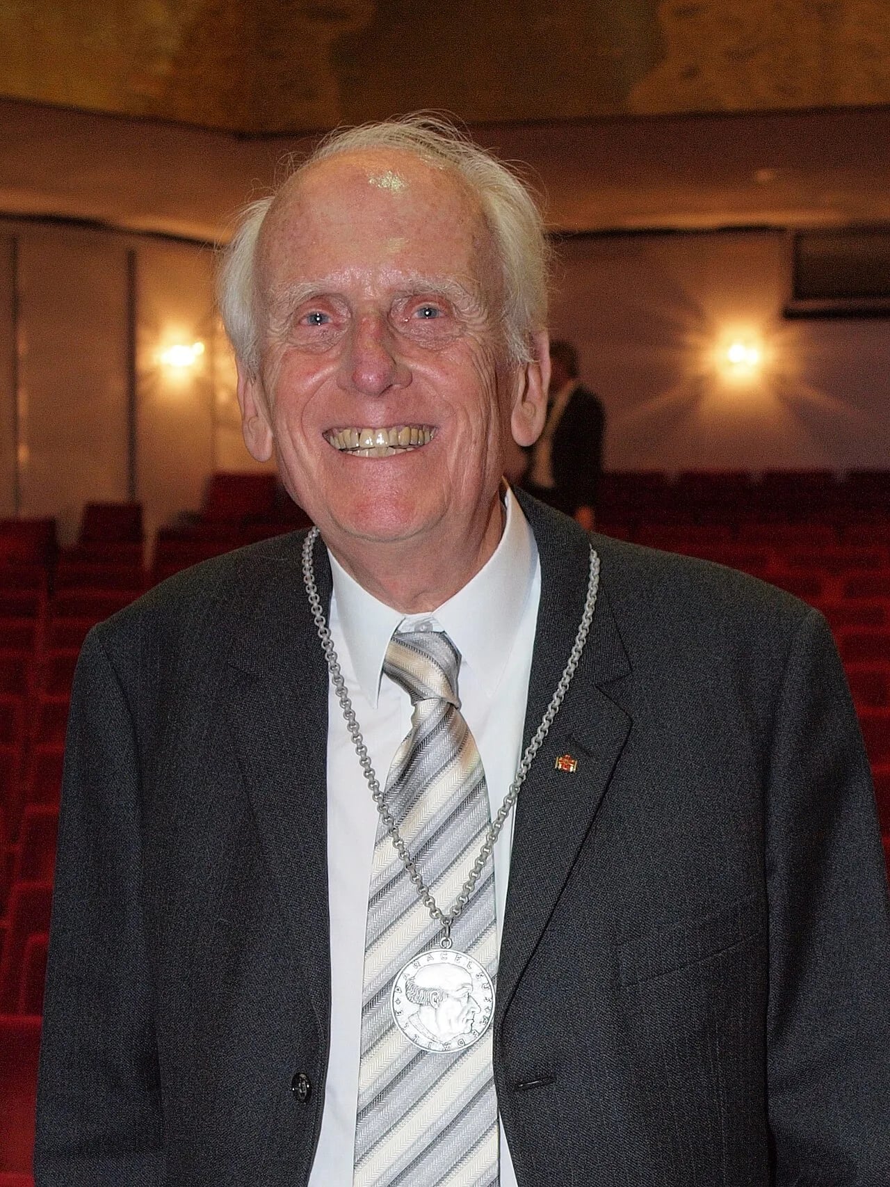 Porträt von Ulrich Gottstein (1926–2025) – Gedenkseite