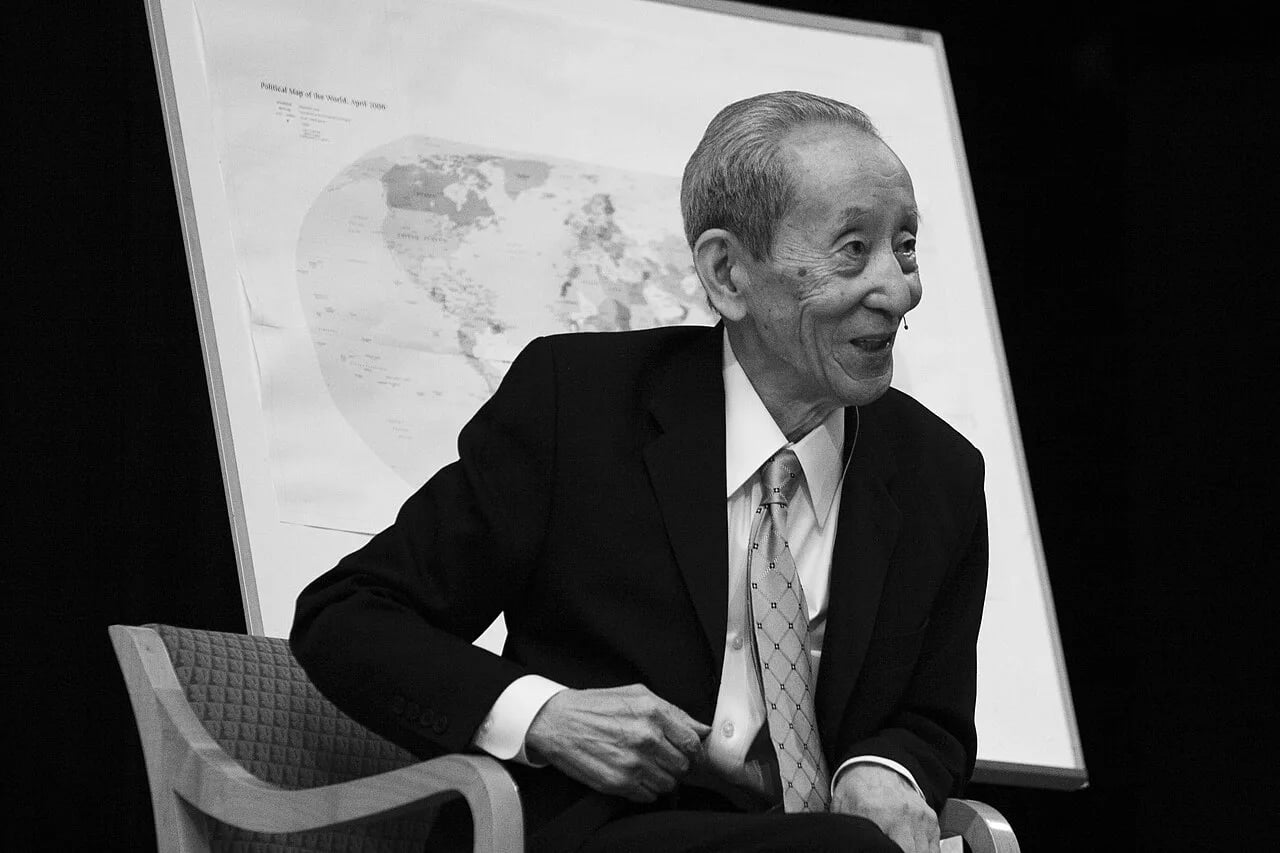 Portrait of Michio Kushi (1926–2014) – memorial page