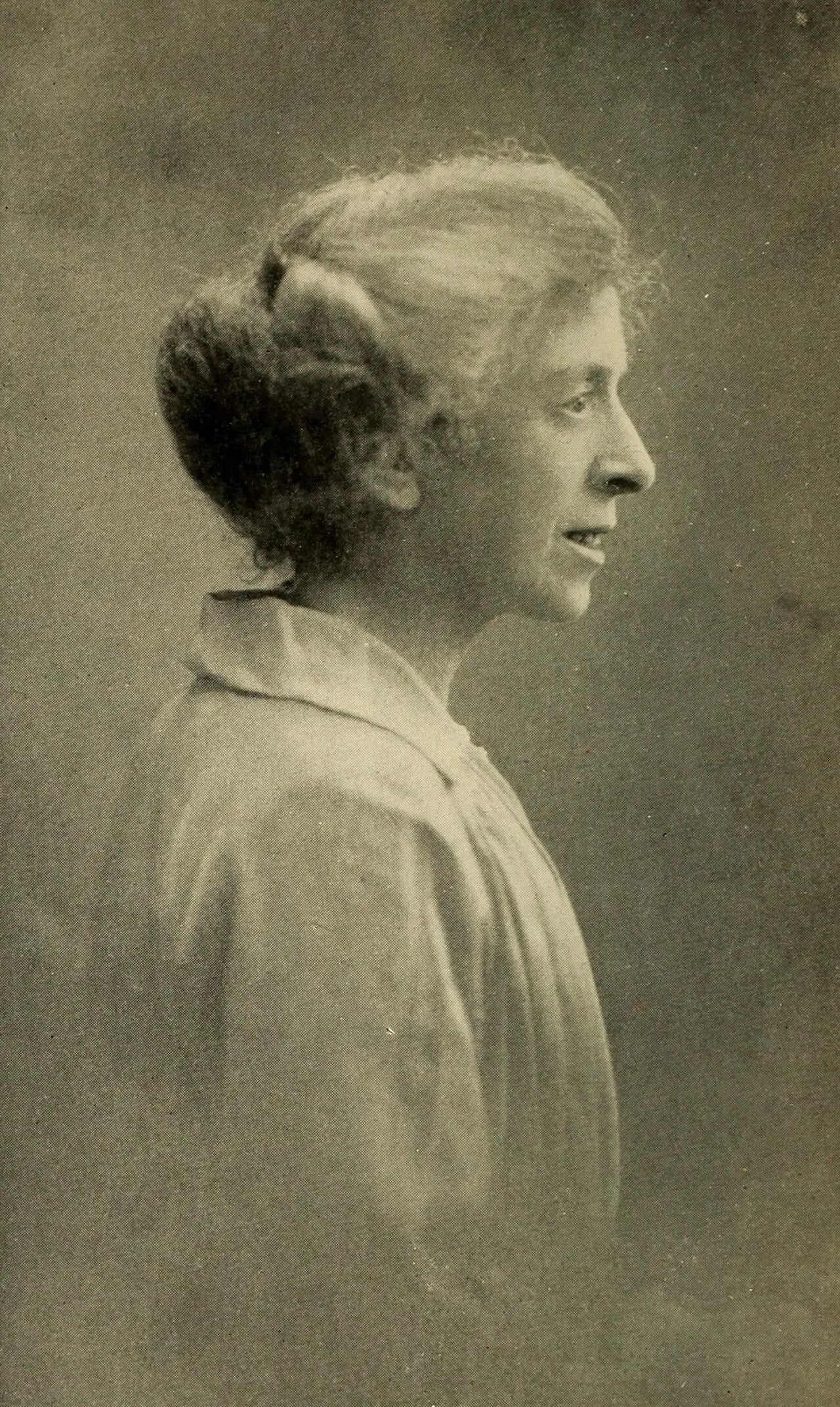 Portrait of Florence Petty (1870–1948) – memorial page