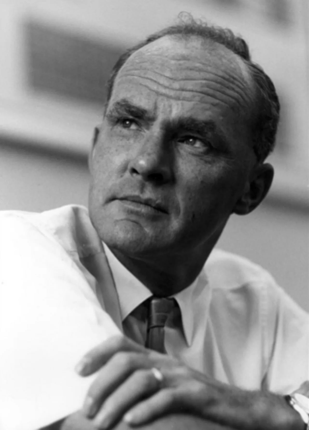 Portrait of George S. Hammond (1921–2005) – memorial page