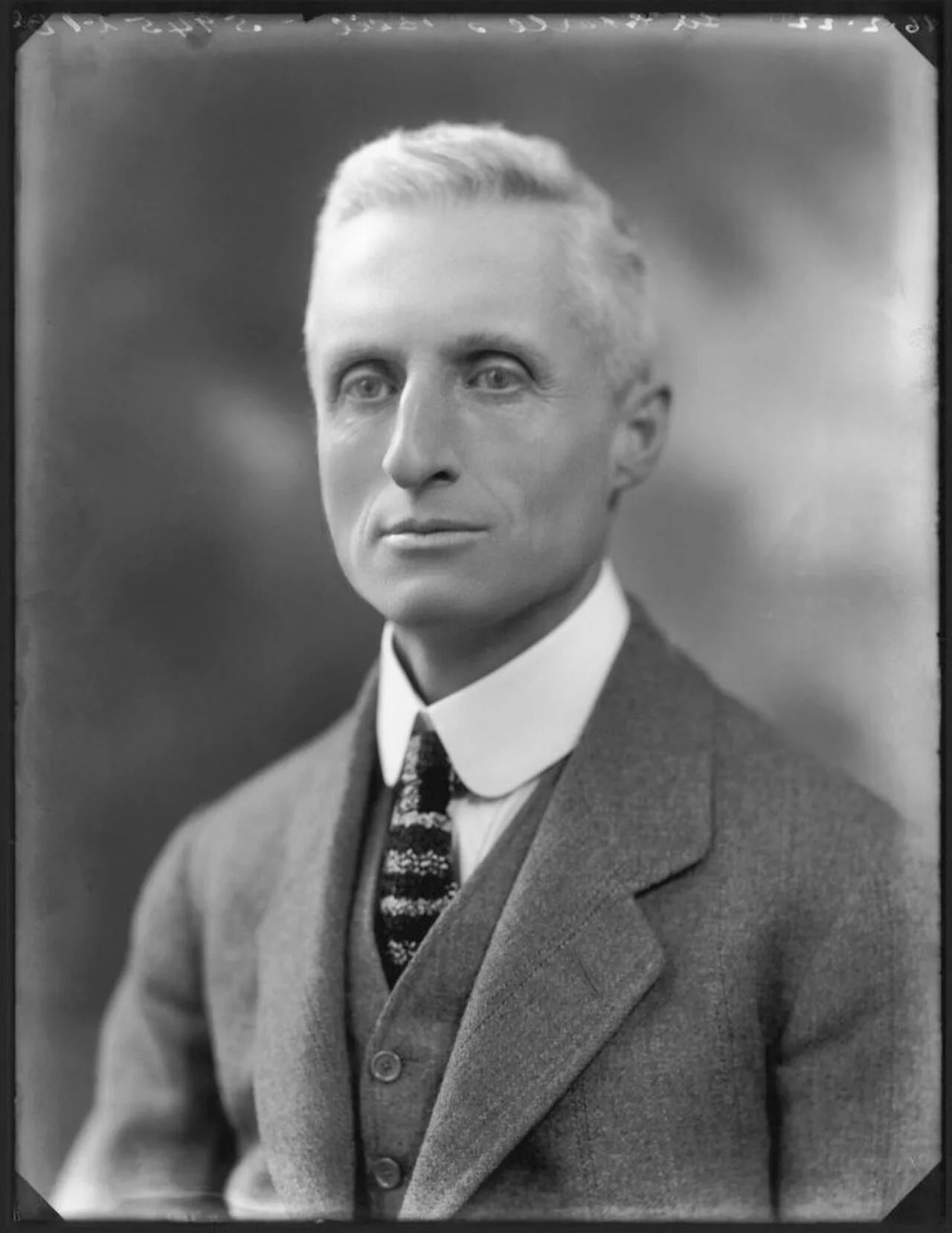 Portrait of Charles Alfred Bell (1870–1945) – memorial page
