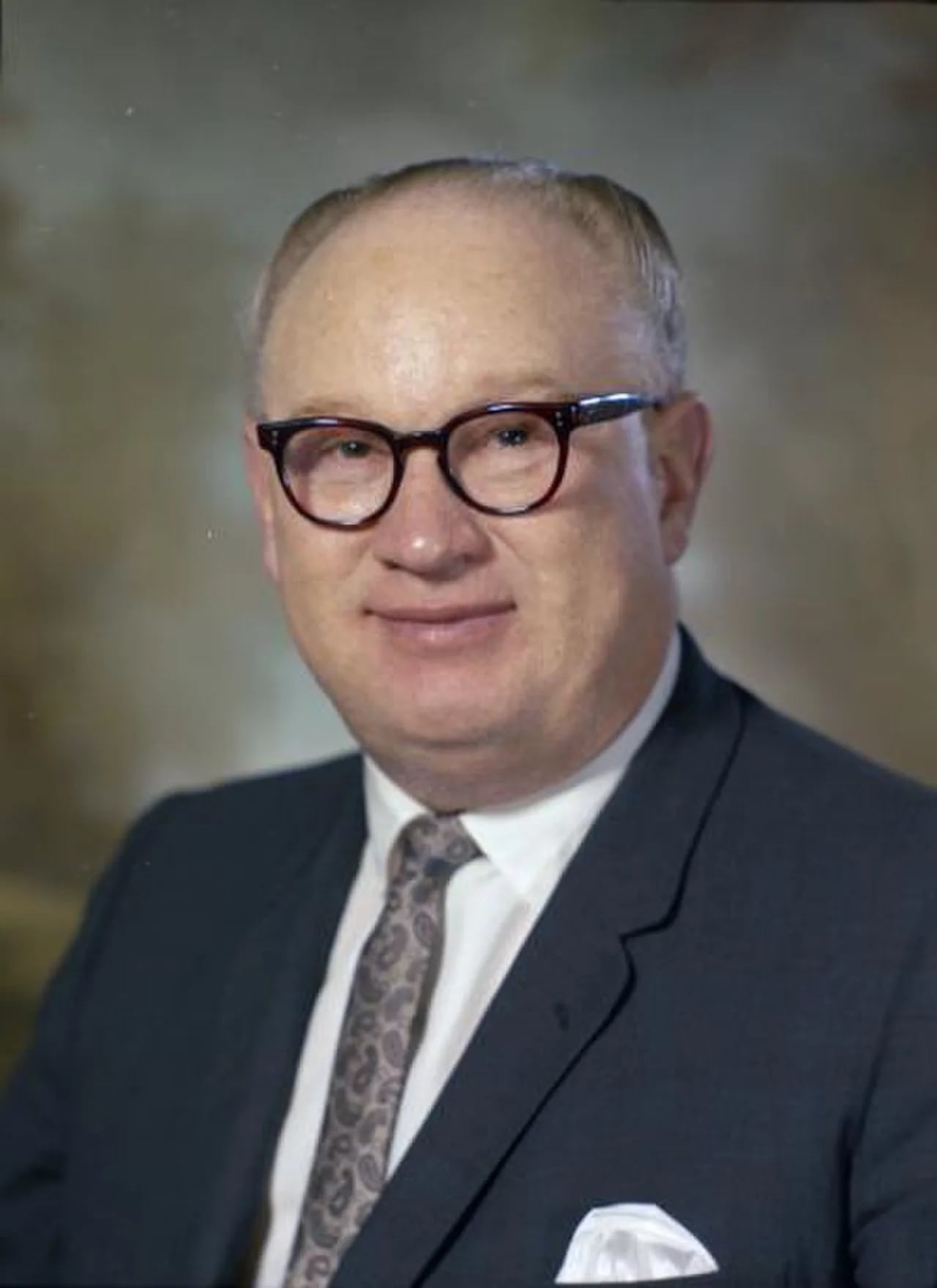 Portrait of Clifford W. Beck (1908–1985) – memorial page
