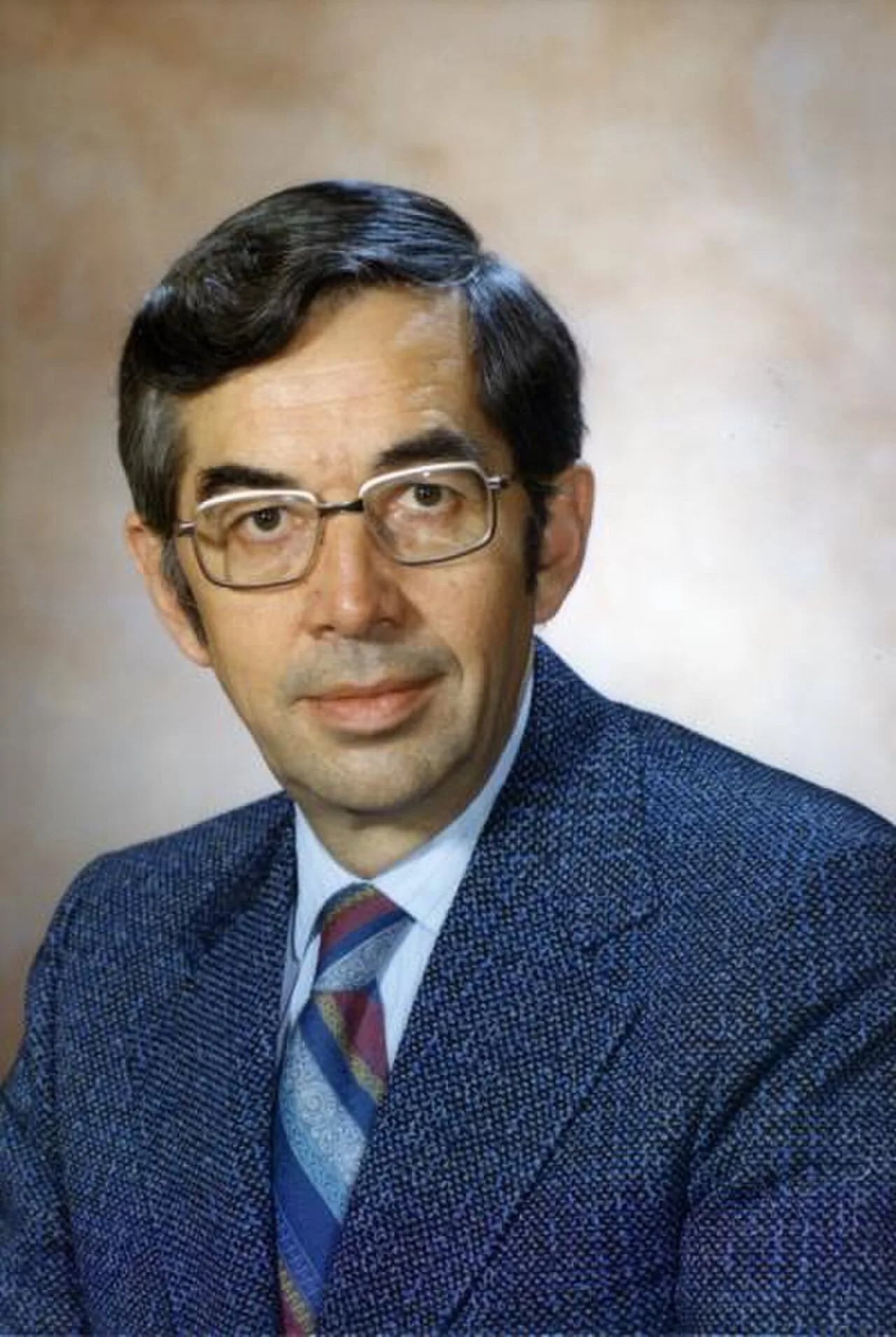 Portrait of Barney Goltz (1924–2008) – memorial page
