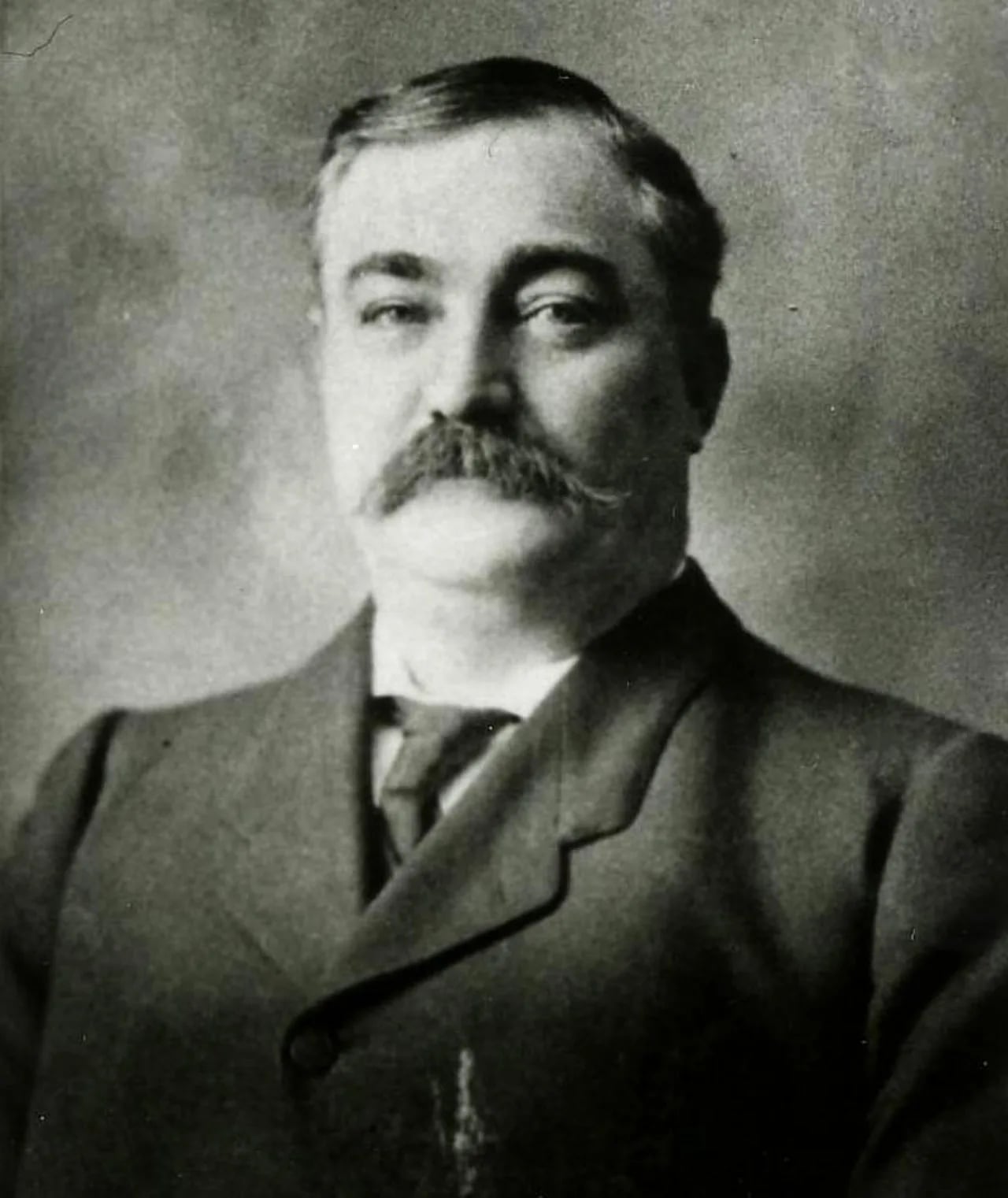 Porträt von W. H. Hare (1853–1921) – Gedenkseite