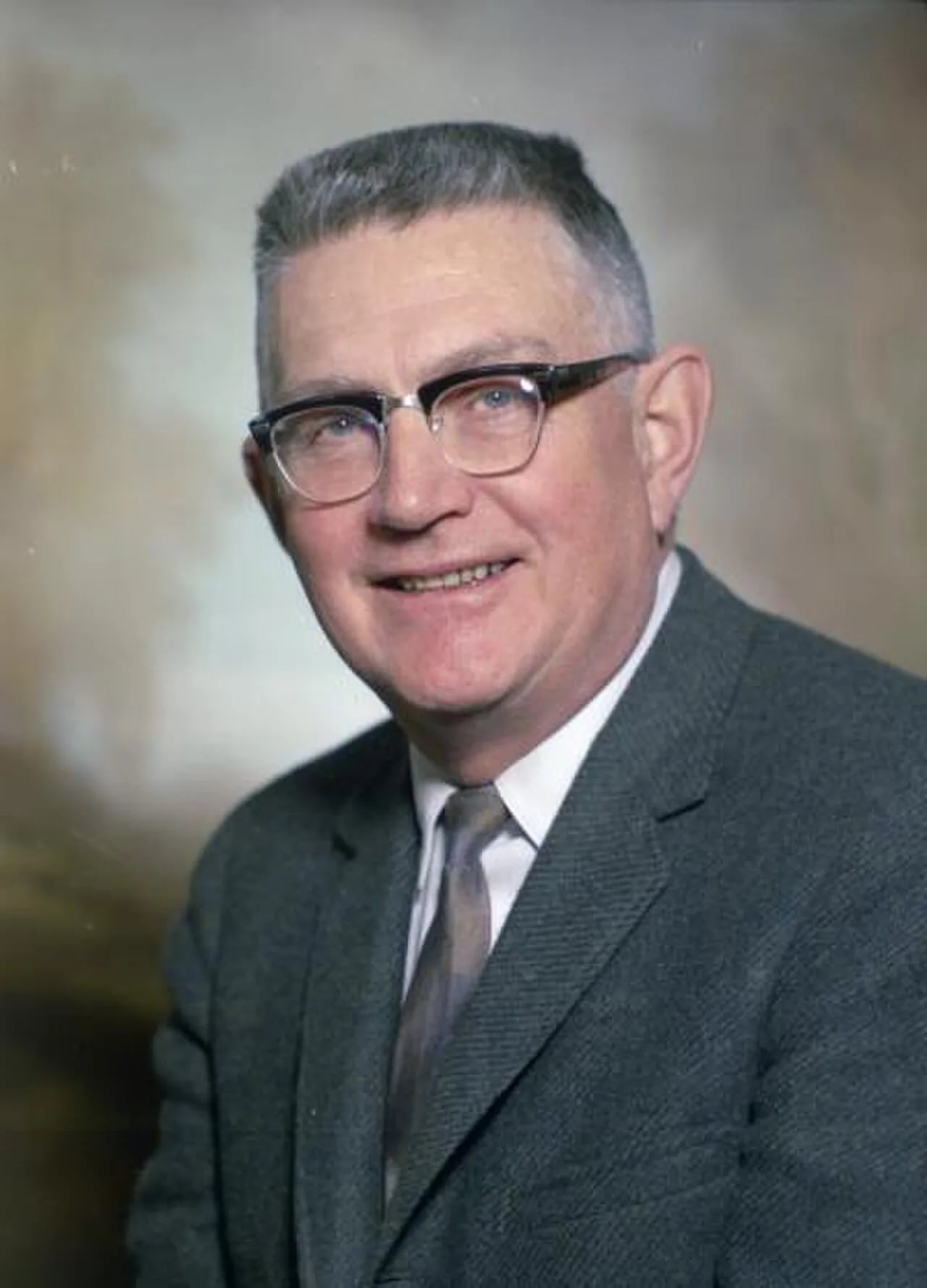 Portrait of Joe Haussler (1902–1989) – memorial page
