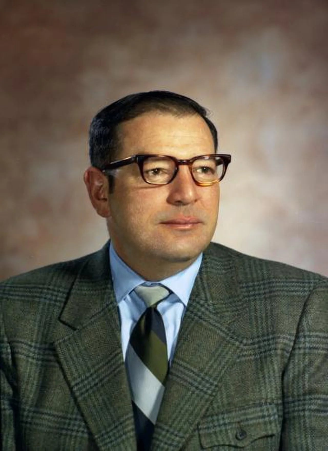 Portrait of John Martinis (1930–2013) – memorial page