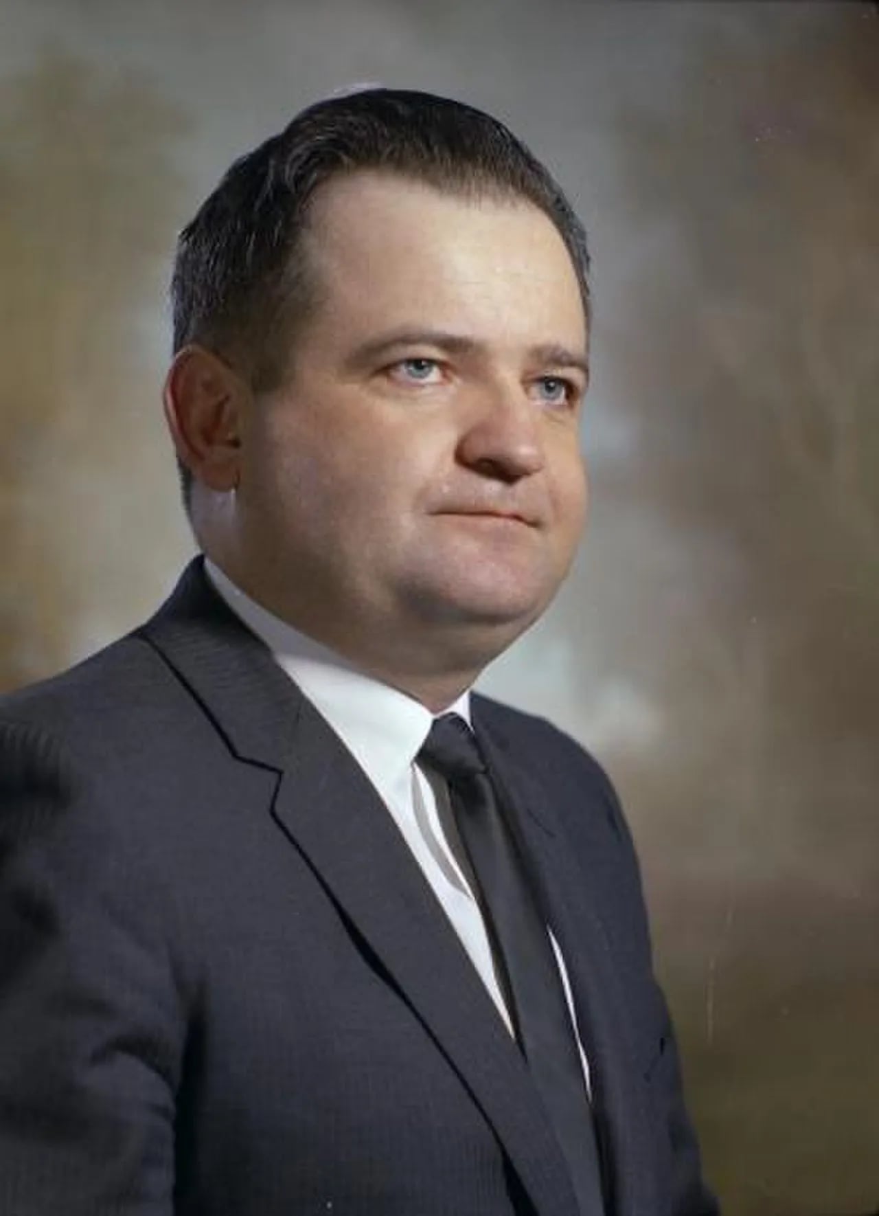 Portrait of Eugene A. Prince (1930–2007) – memorial page