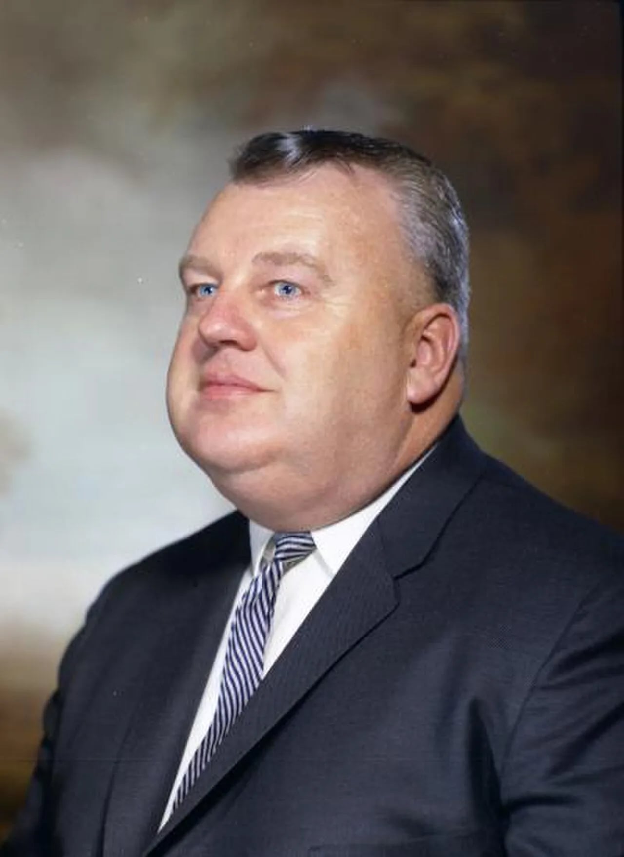 Portrait of Gordon Sandison (1919–1989) – memorial page