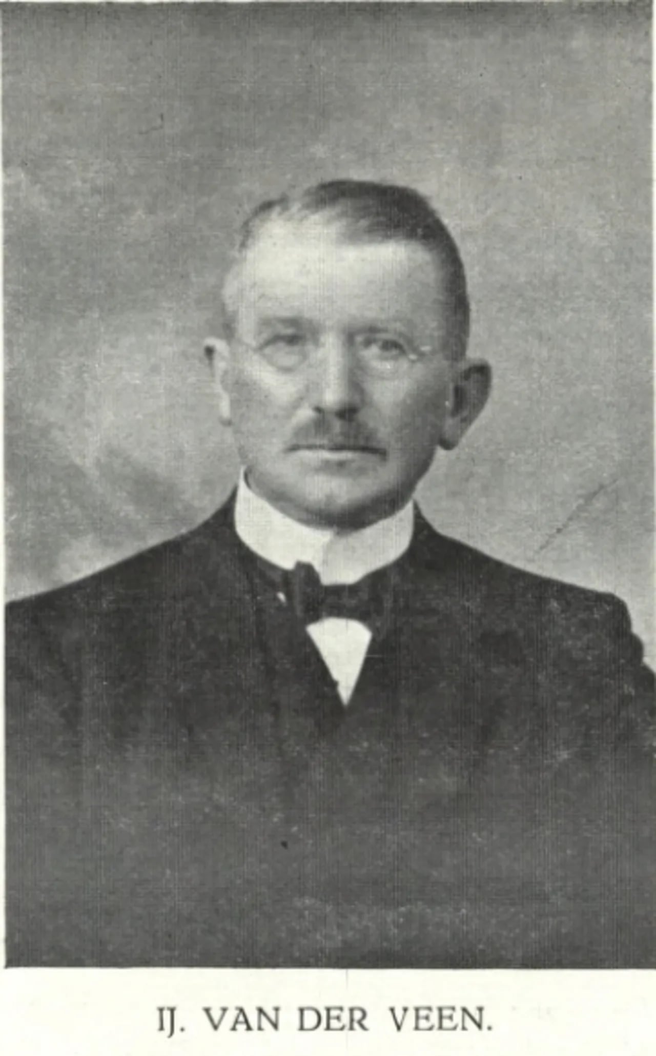 Porträt von Ytzen van der Veen (1861–1931) – Gedenkseite