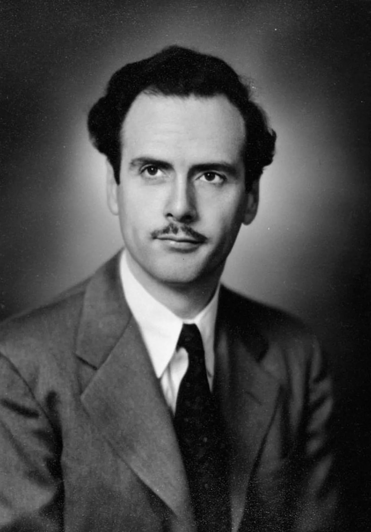 Portrait of Marshall McLuhan (1911–1980) – memorial page