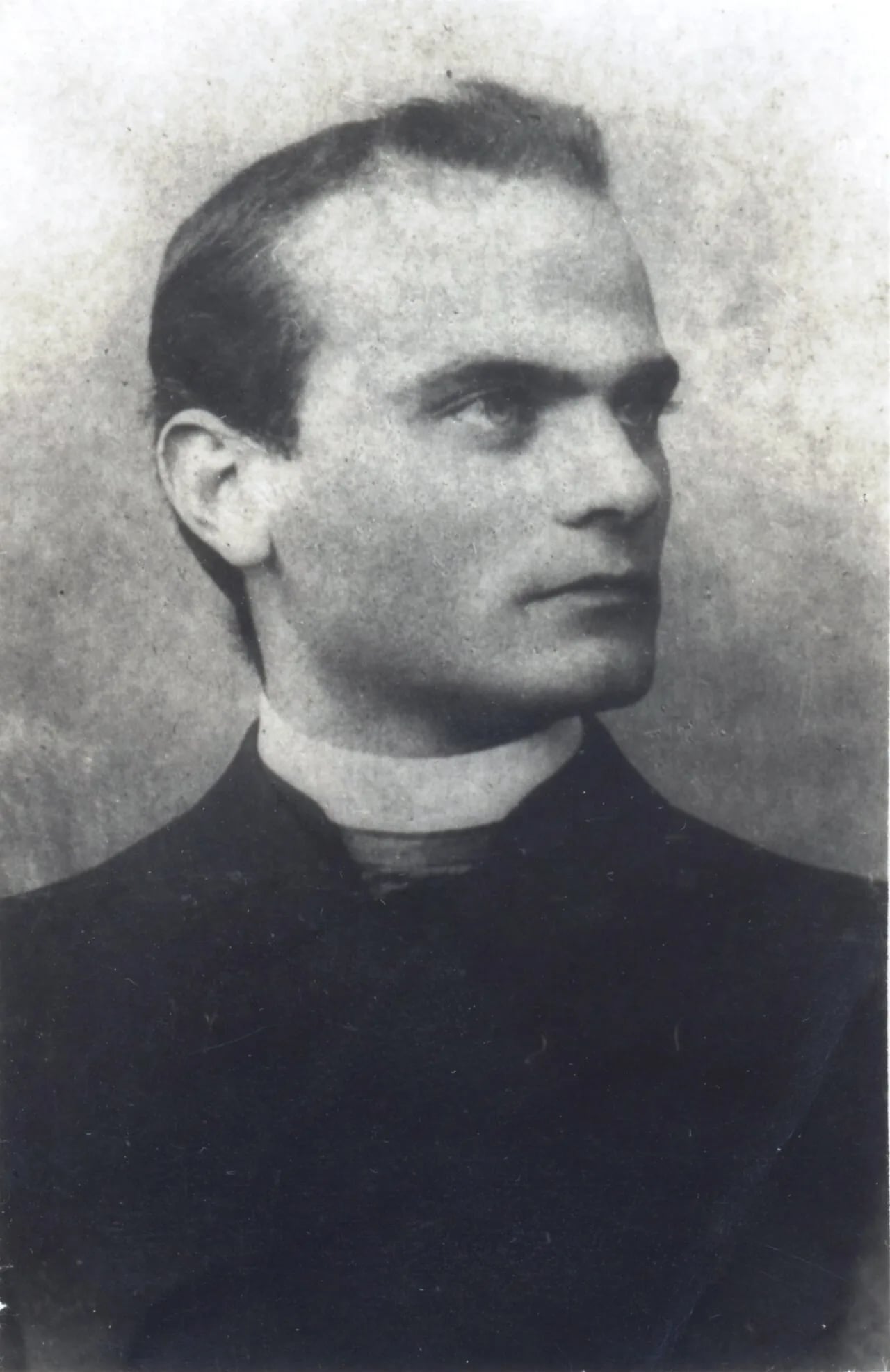 Porträt von Giuseppe Fini (1877–1944) – Gedenkseite