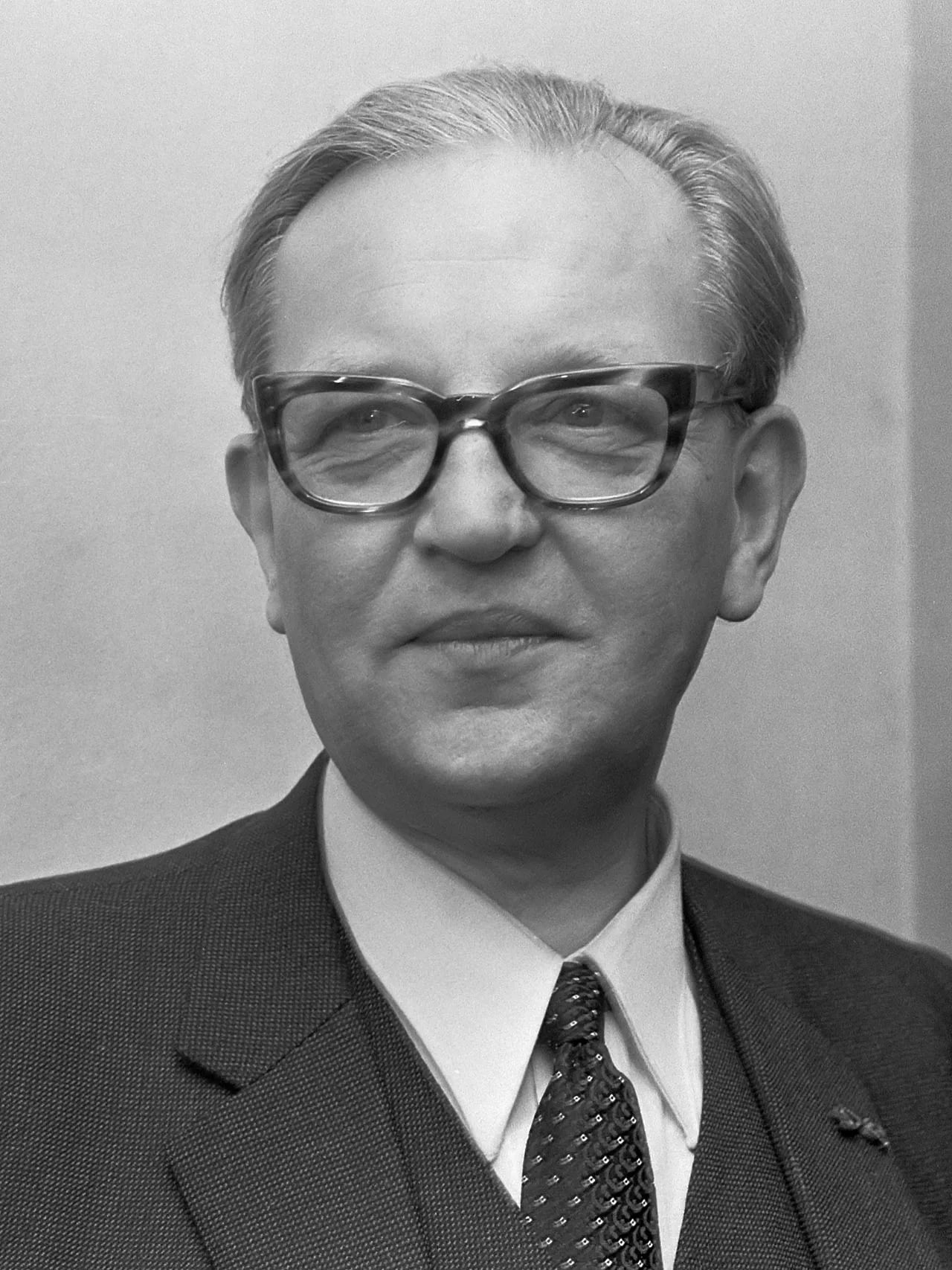 Porträt von Sieuwert Bruins Slot (1906–1972) – Gedenkseite