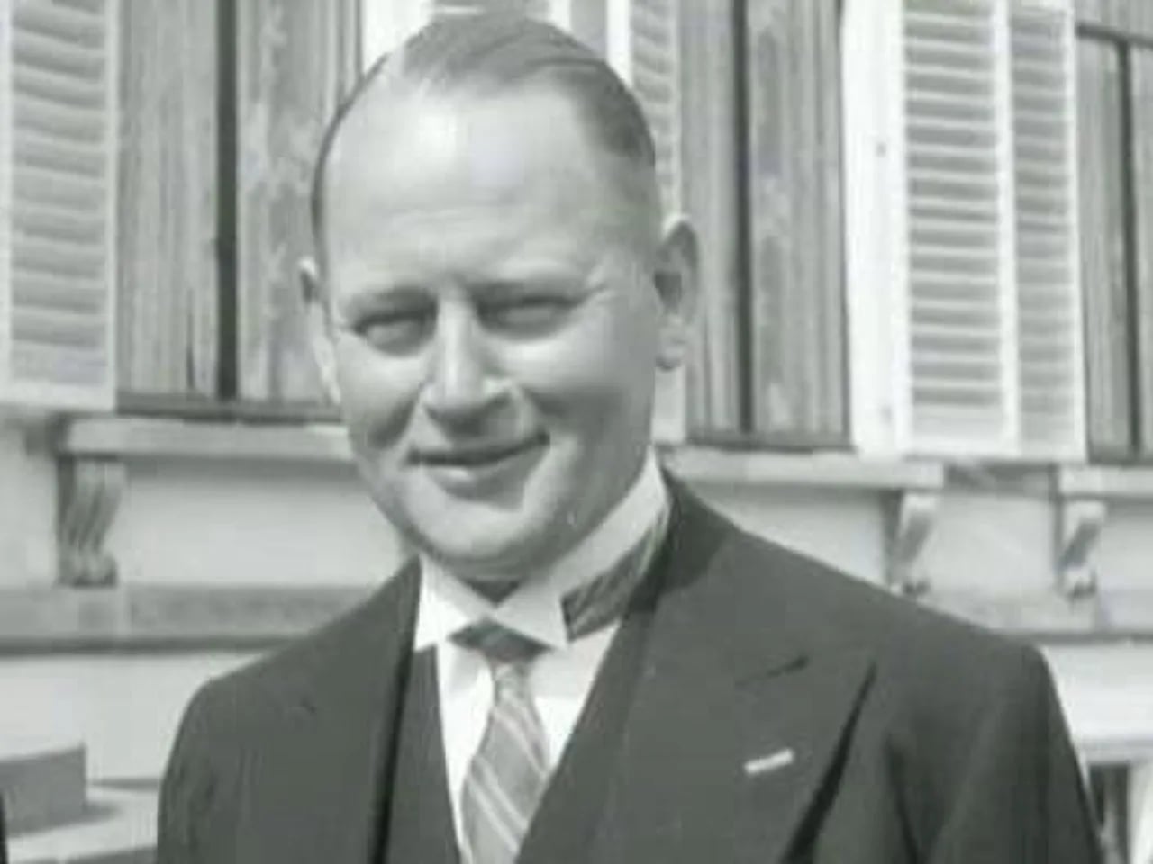 Porträt von Dirk Stikker (1897–1979) – Gedenkseite