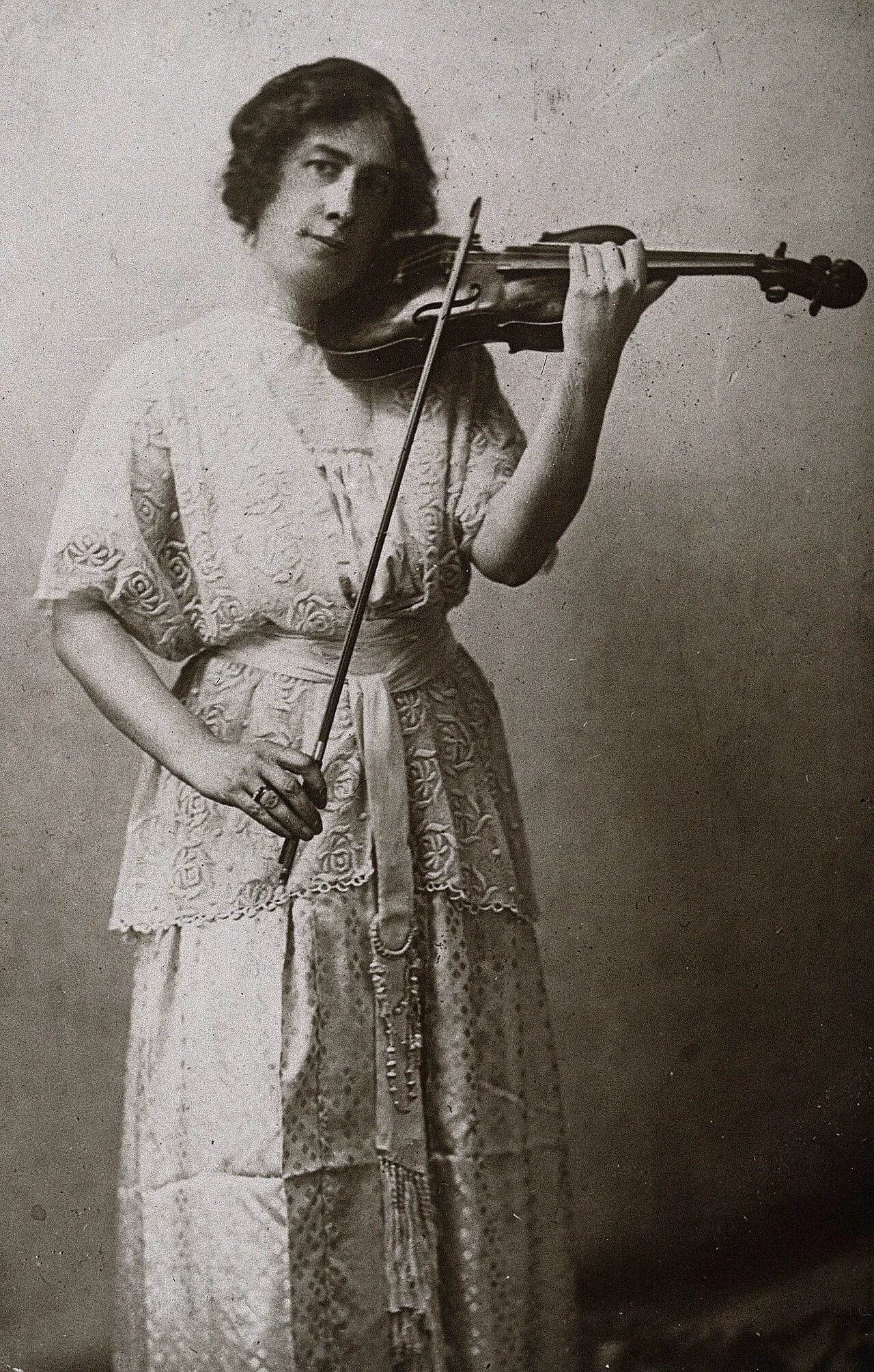 Portrait of Julia Klumpke (1870–1961) – memorial page