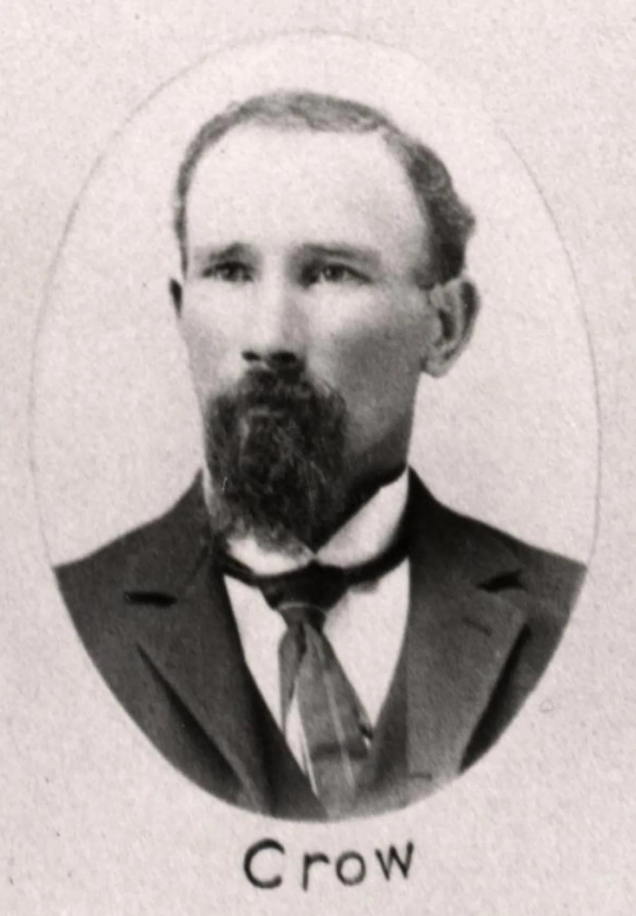 Porträt von L. C. Crow (1851–1938) – Gedenkseite