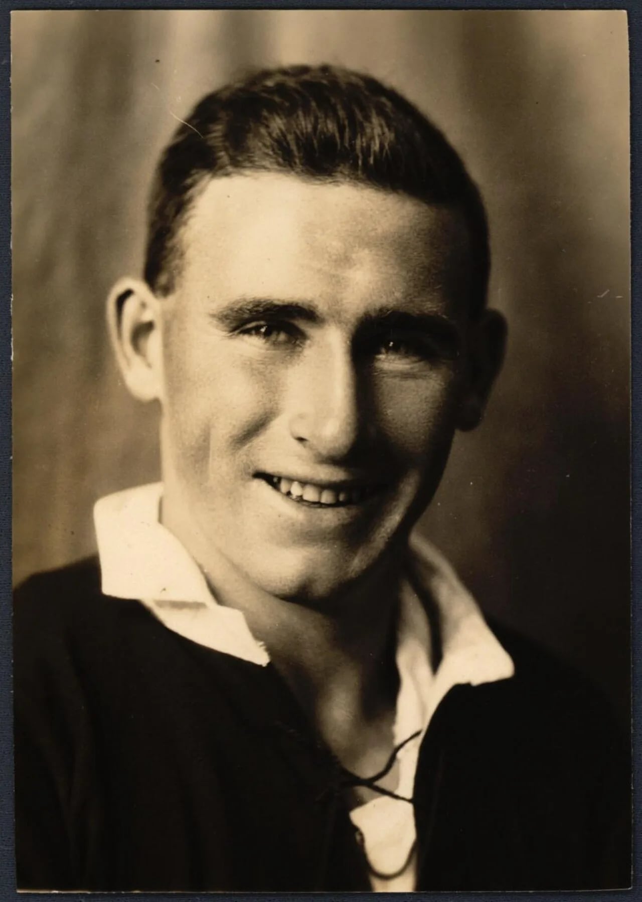 Porträt von Atholstan Mahoney (1908–1979) – Gedenkseite
