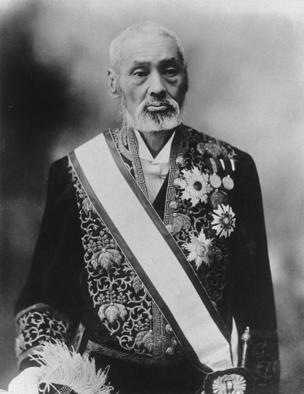 Portrait of Katō Hiroyuki (1836–1916) – memorial page