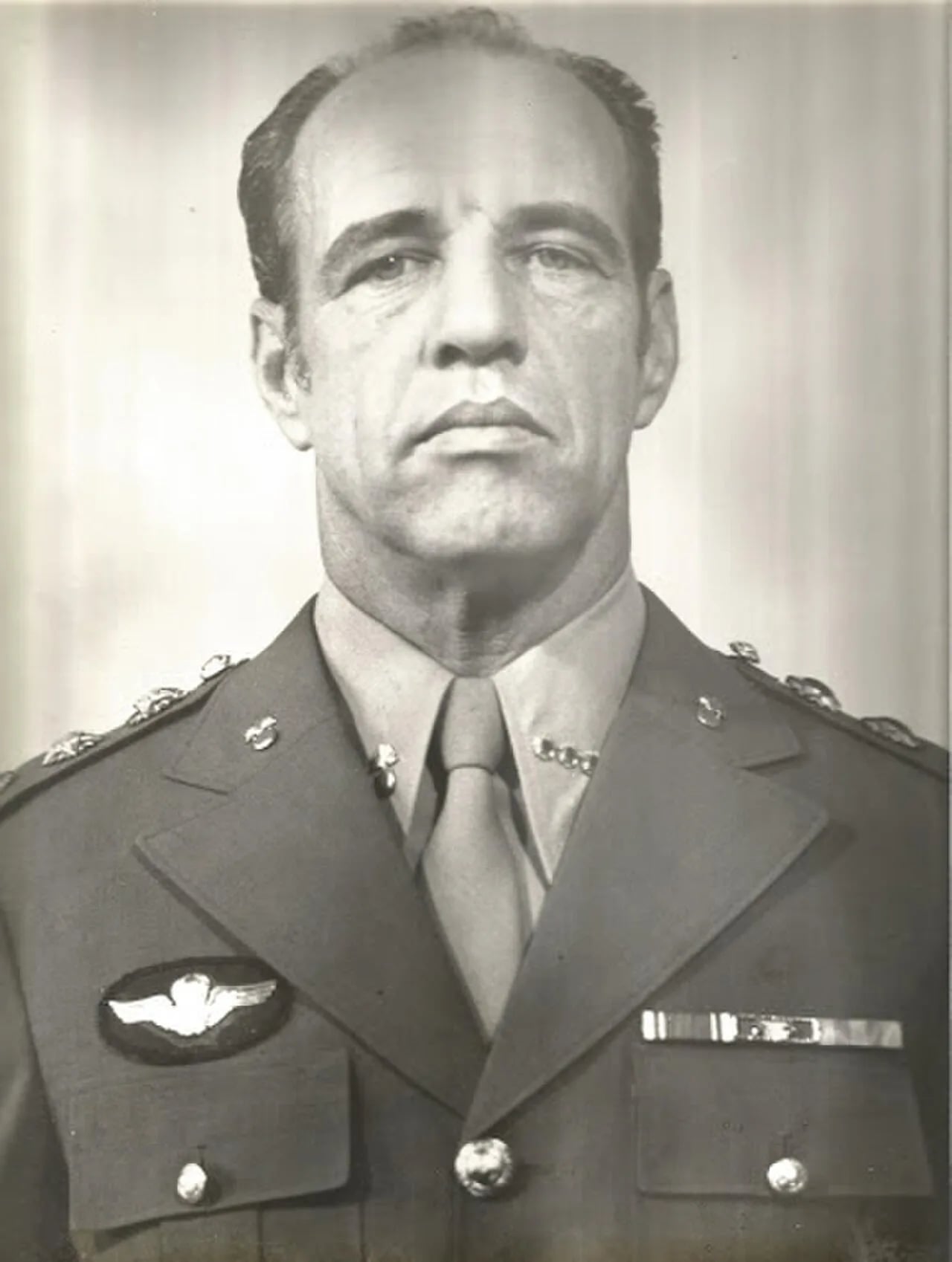 Porträt von Antônio Luiz Rocha Veneu (1928–2011) – Gedenkseite