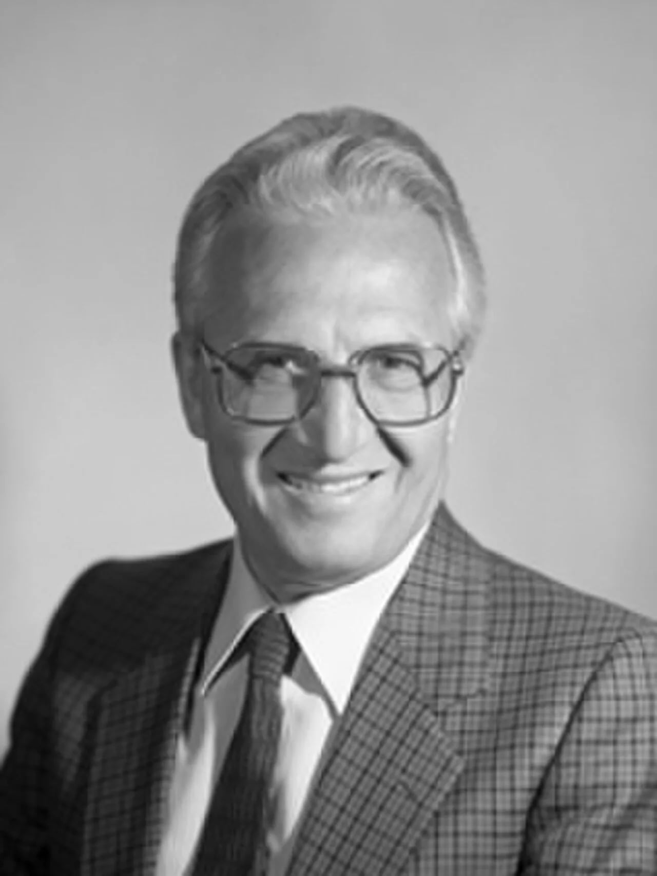 Portrait of Gualtiero Nepi (1924–2007) – memorial page
